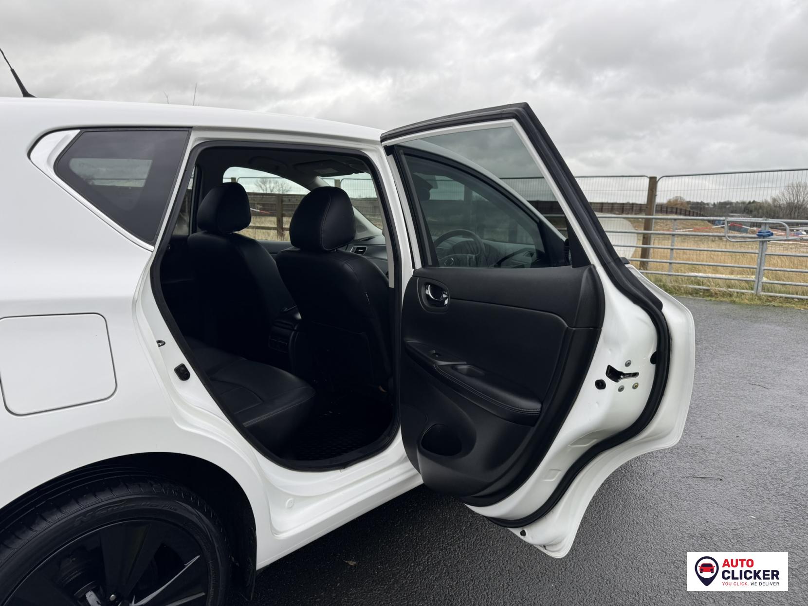 Nissan Pulsar 1.2 DIG-T Tekna Hatchback 5dr Petrol XTRON Euro 6 (s/s) (115 ps)