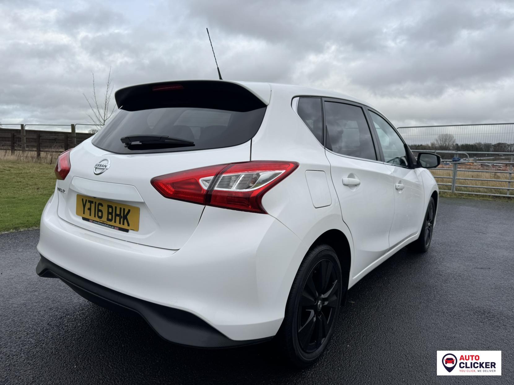 Nissan Pulsar 1.2 DIG-T Tekna Hatchback 5dr Petrol XTRON Euro 6 (s/s) (115 ps)