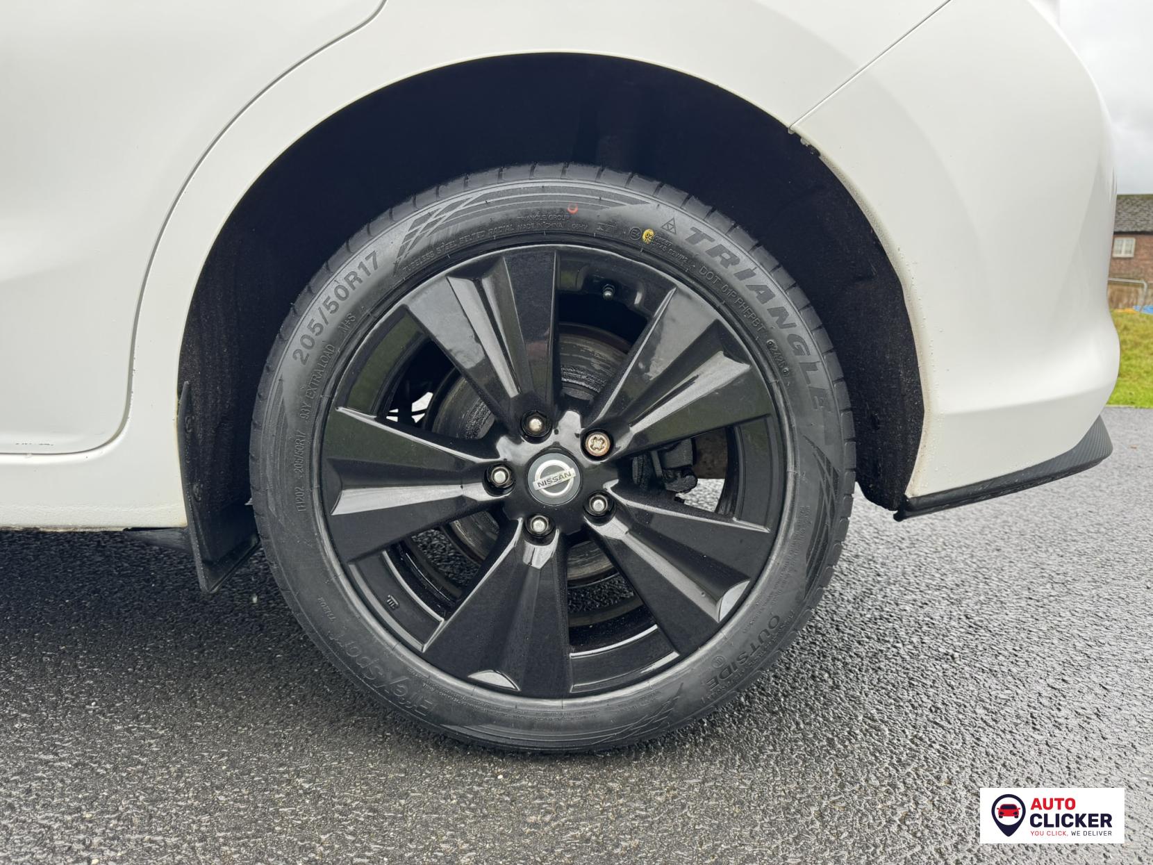 Nissan Pulsar 1.2 DIG-T Tekna Hatchback 5dr Petrol XTRON Euro 6 (s/s) (115 ps)