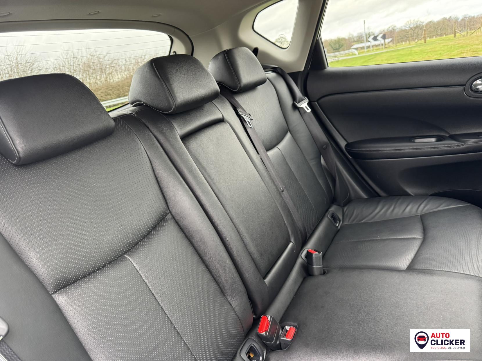 Nissan Pulsar 1.2 DIG-T Tekna Hatchback 5dr Petrol XTRON Euro 6 (s/s) (115 ps)