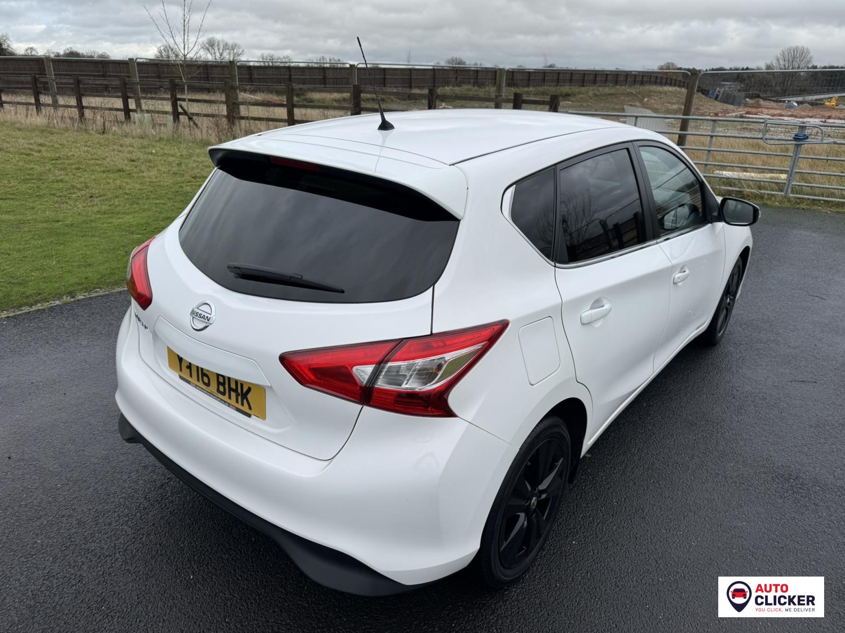 Nissan Pulsar 1.2 DIG-T Tekna Hatchback 5dr Petrol XTRON Euro 6 (s/s) (115 ps)