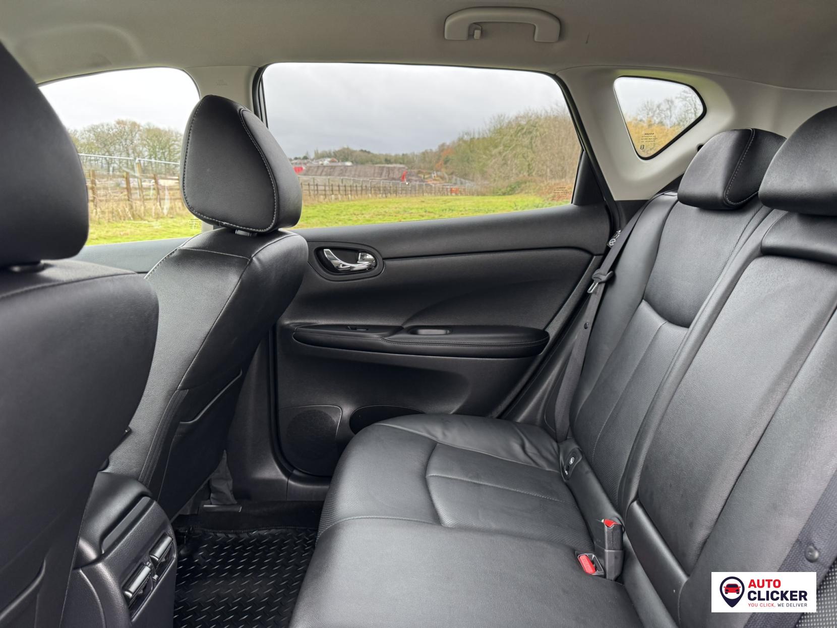 Nissan Pulsar 1.2 DIG-T Tekna Hatchback 5dr Petrol XTRON Euro 6 (s/s) (115 ps)