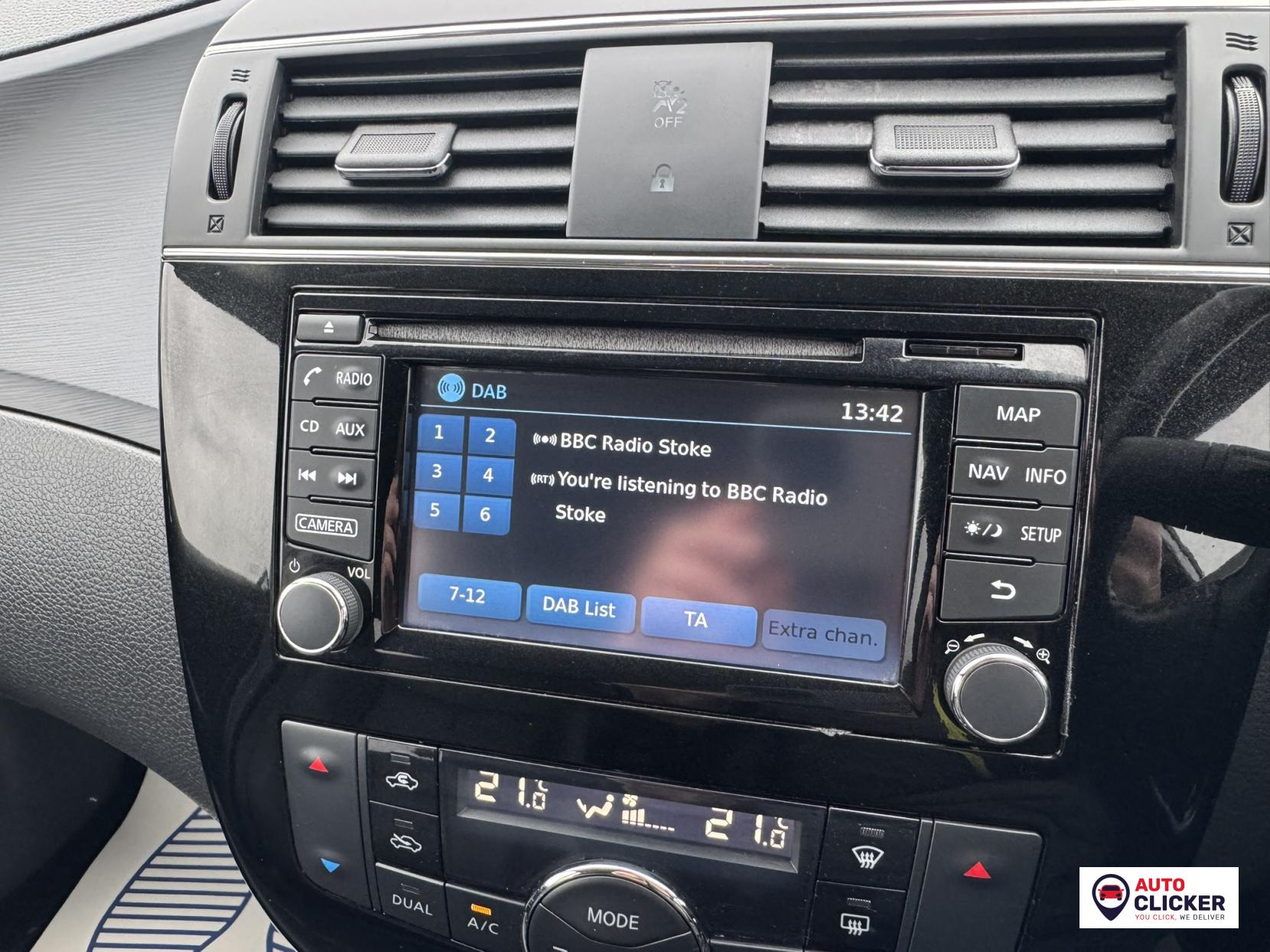 Nissan Pulsar 1.2 DIG-T Tekna Hatchback 5dr Petrol XTRON Euro 6 (s/s) (115 ps)