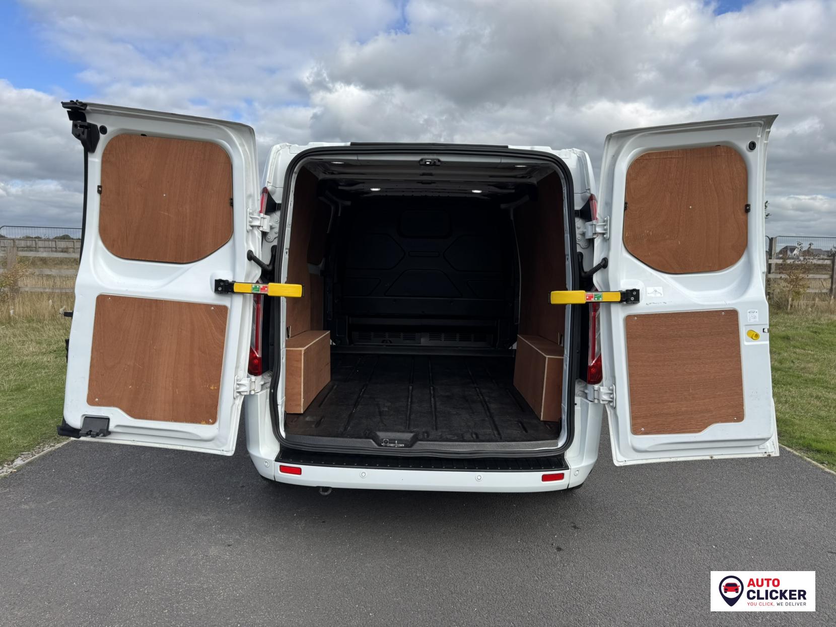 Ford Transit Custom 2.0 300 EcoBlue Limited Panel Van 5dr Diesel Manual L1 H1 Euro 6 (s/s) (130 ps)