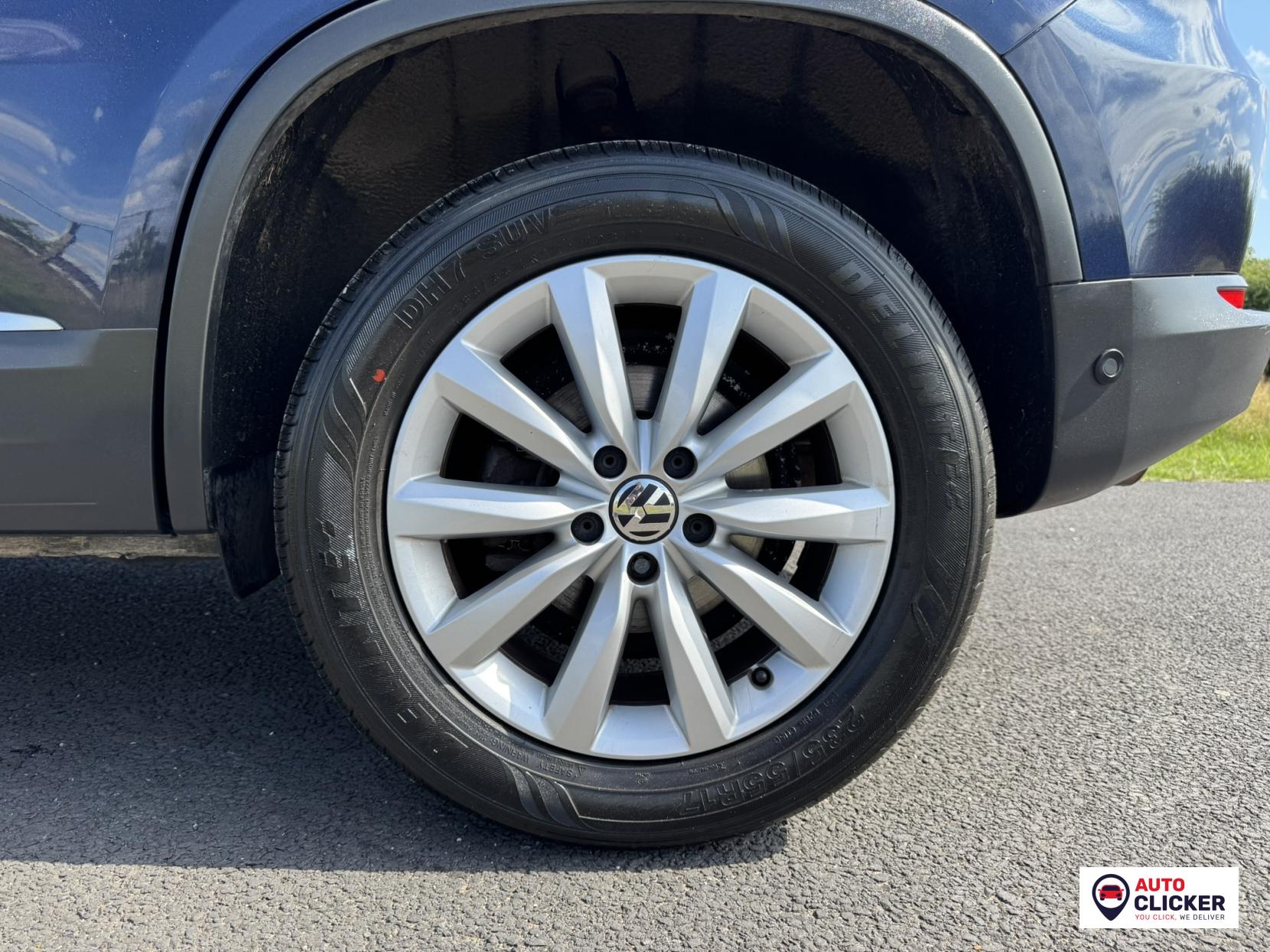 Volkswagen Tiguan 2.0 TDI BlueMotion Tech Match SUV 5dr Diesel Manual 2WD Euro 5 (s/s) (140 ps)