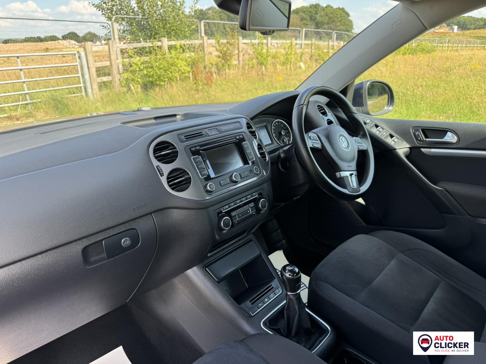 Volkswagen Tiguan 2.0 TDI BlueMotion Tech Match SUV 5dr Diesel Manual 2WD Euro 5 (s/s) (140 ps)