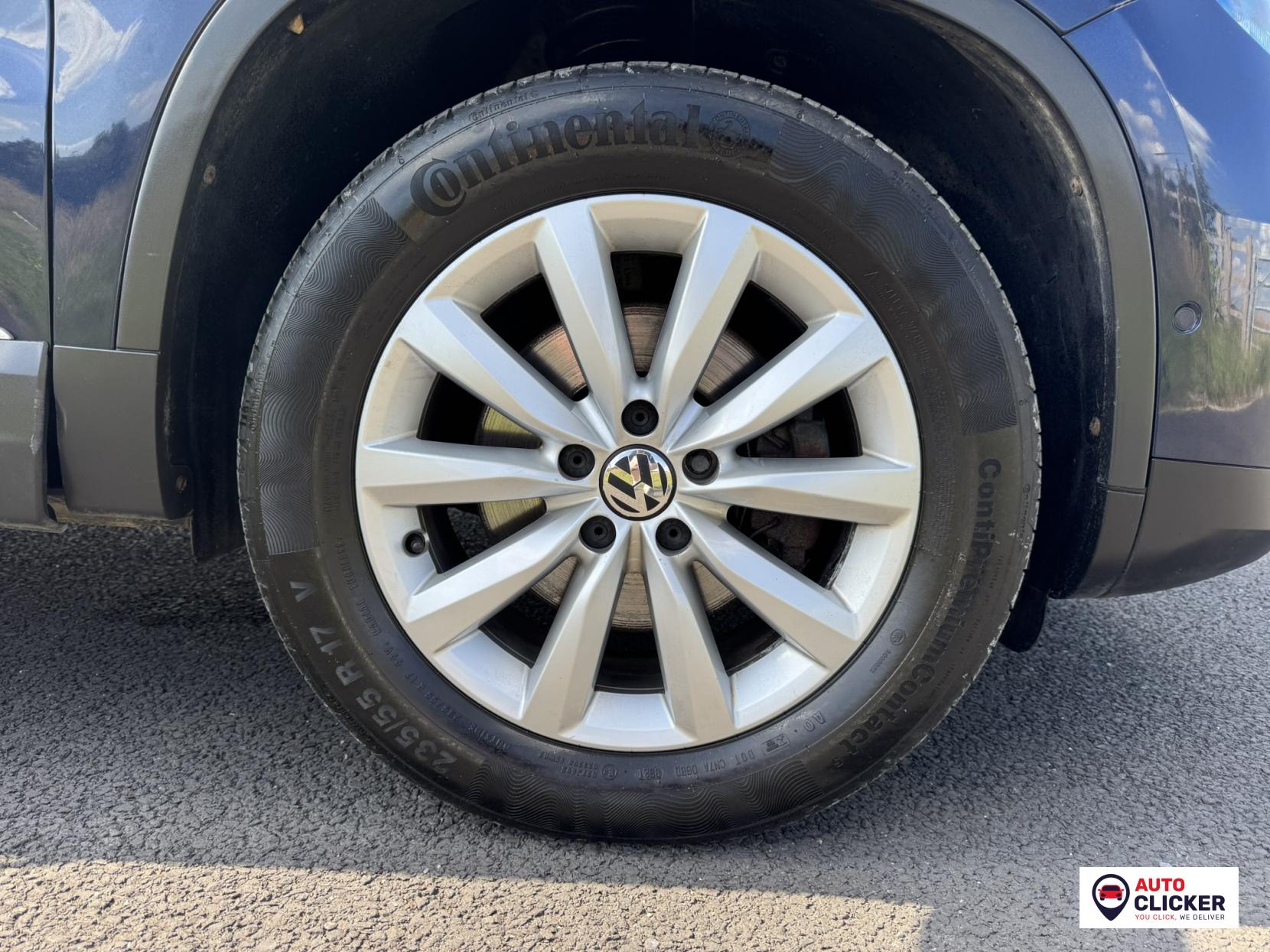 Volkswagen Tiguan 2.0 TDI BlueMotion Tech Match SUV 5dr Diesel Manual 2WD Euro 5 (s/s) (140 ps)