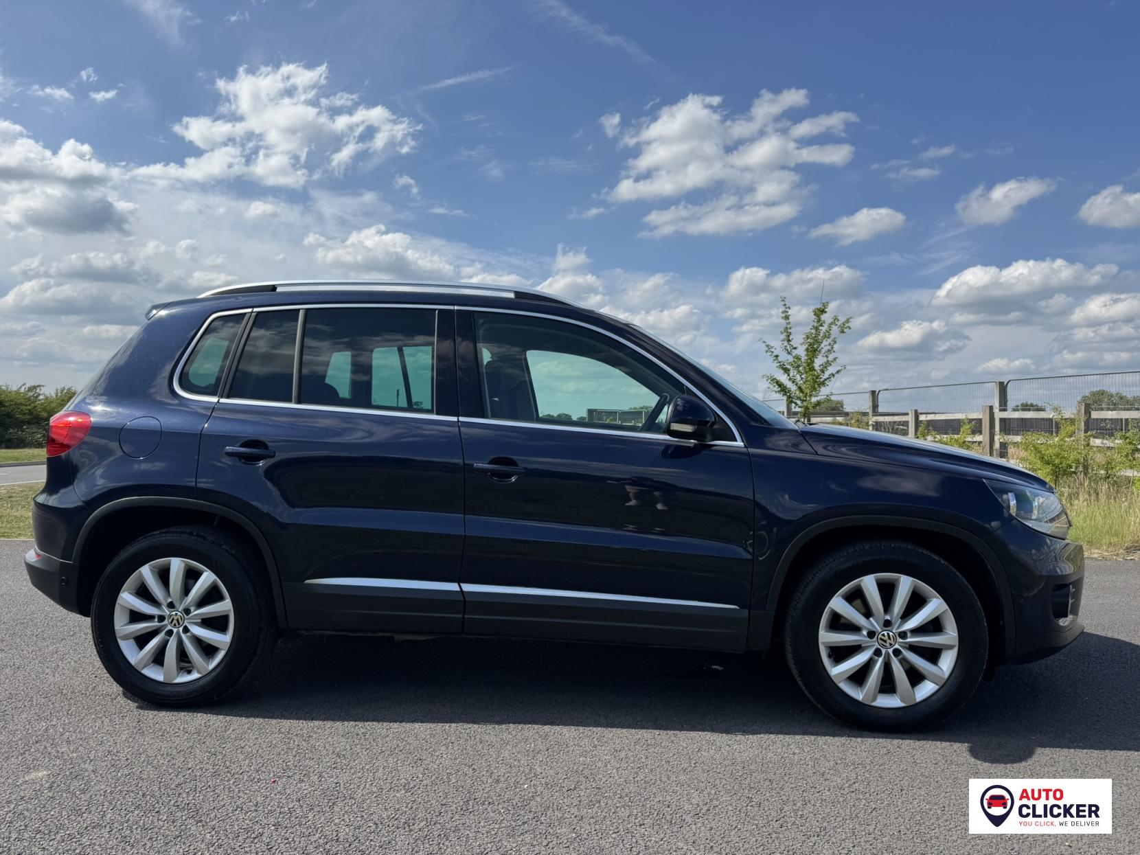 Volkswagen Tiguan 2.0 TDI BlueMotion Tech Match SUV 5dr Diesel Manual 2WD Euro 5 (s/s) (140 ps)