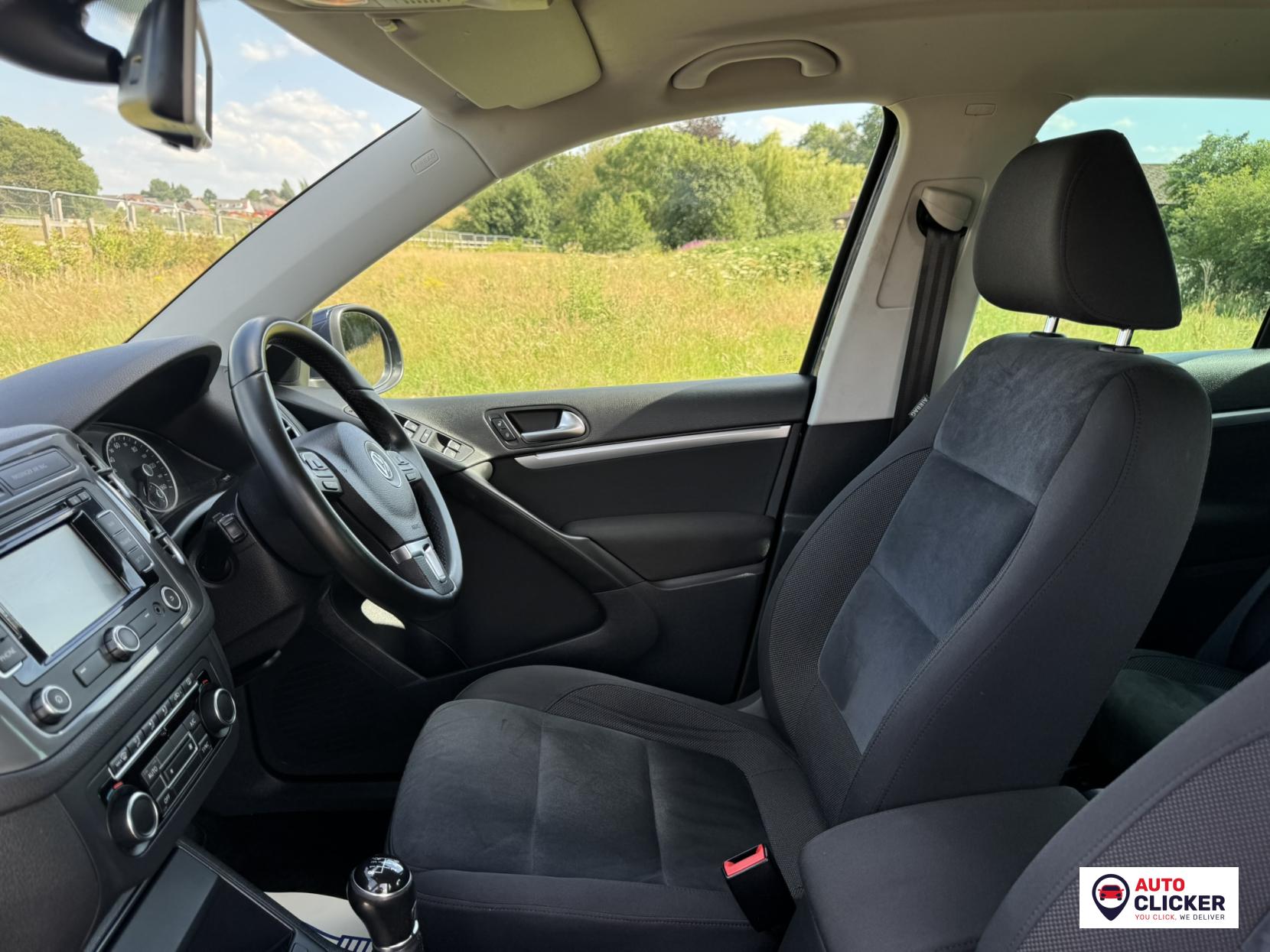 Volkswagen Tiguan 2.0 TDI BlueMotion Tech Match SUV 5dr Diesel Manual 2WD Euro 5 (s/s) (140 ps)