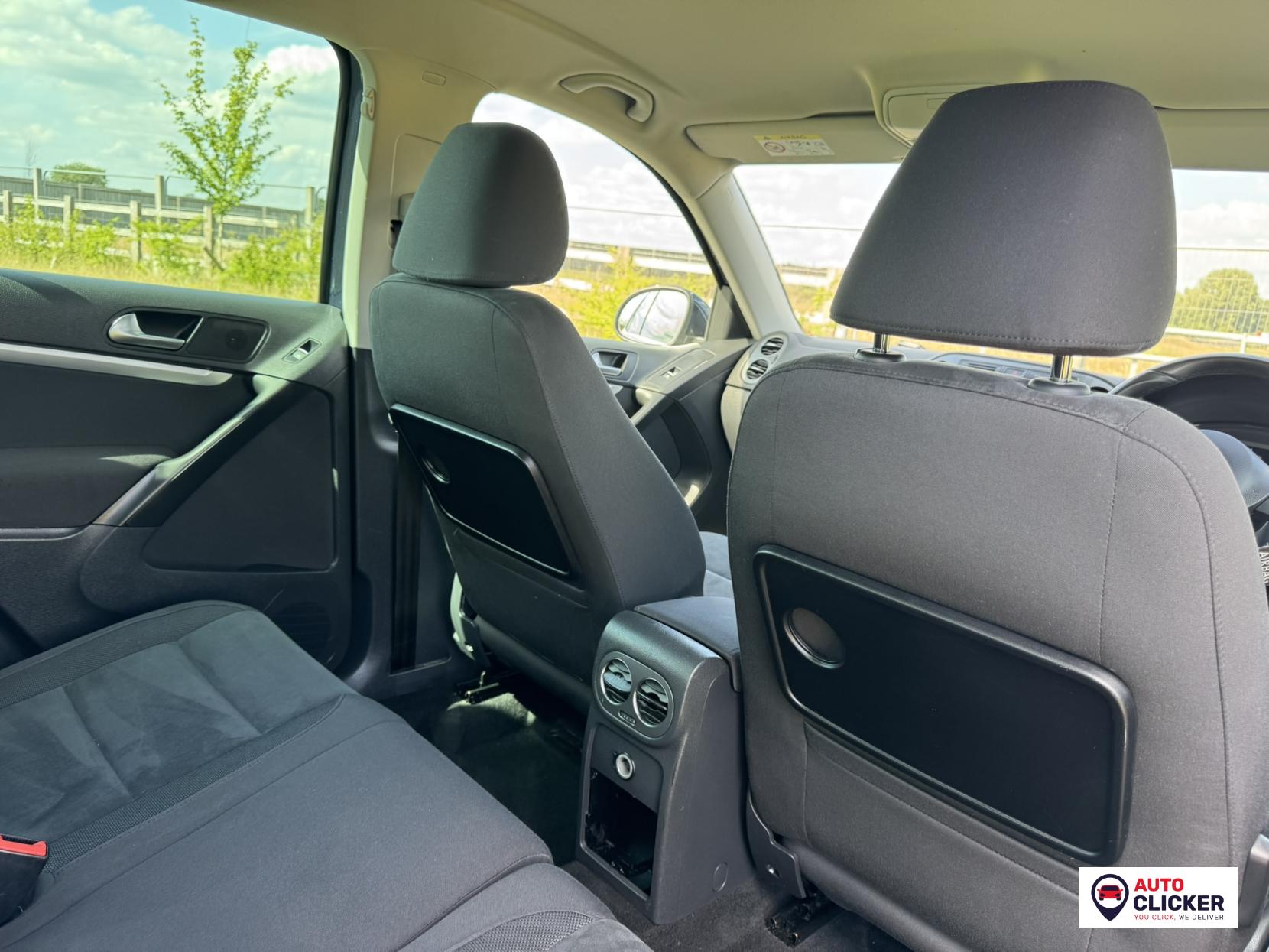 Volkswagen Tiguan 2.0 TDI BlueMotion Tech Match SUV 5dr Diesel Manual 2WD Euro 5 (s/s) (140 ps)