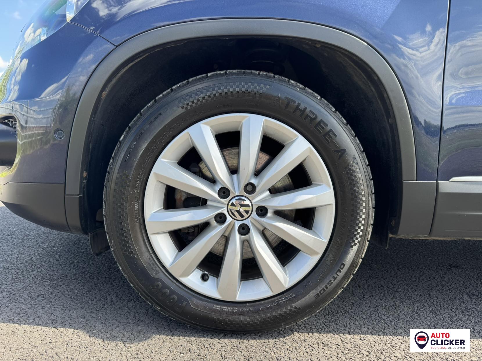 Volkswagen Tiguan 2.0 TDI BlueMotion Tech Match SUV 5dr Diesel Manual 2WD Euro 5 (s/s) (140 ps)