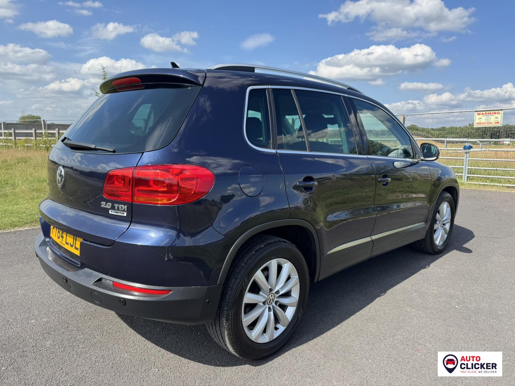 Volkswagen Tiguan 2.0 TDI BlueMotion Tech Match SUV 5dr Diesel Manual 2WD Euro 5 (s/s) (140 ps)