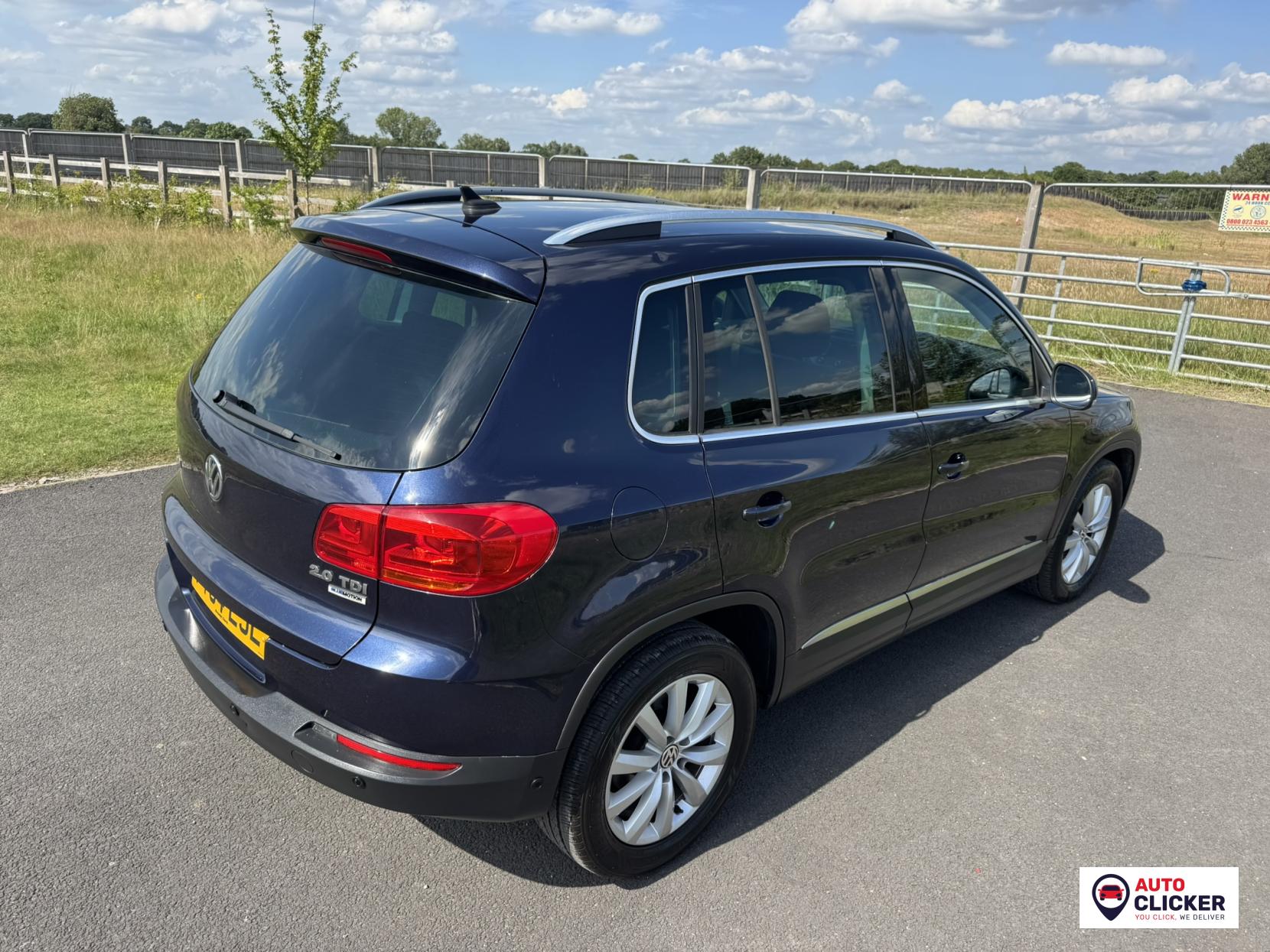 Volkswagen Tiguan 2.0 TDI BlueMotion Tech Match SUV 5dr Diesel Manual 2WD Euro 5 (s/s) (140 ps)