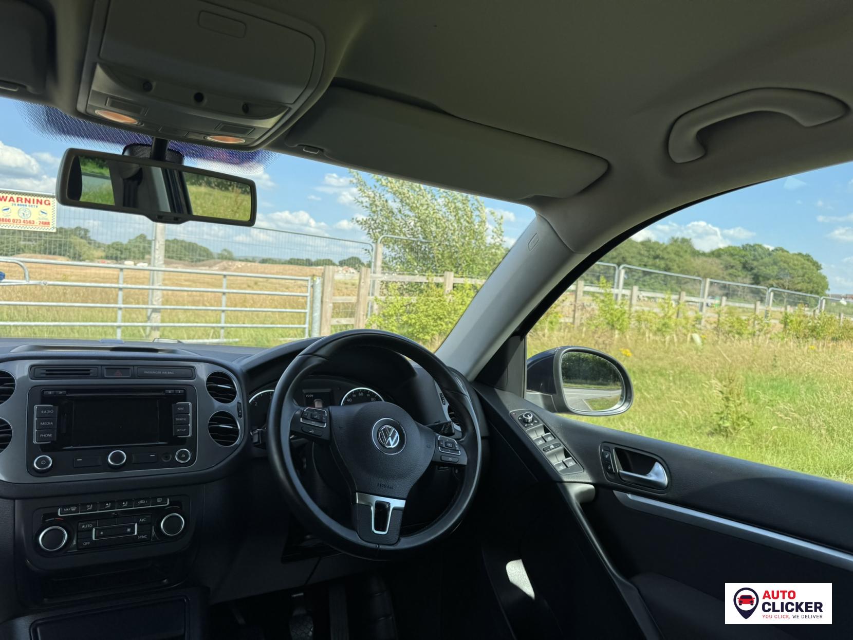 Volkswagen Tiguan 2.0 TDI BlueMotion Tech Match SUV 5dr Diesel Manual 2WD Euro 5 (s/s) (140 ps)