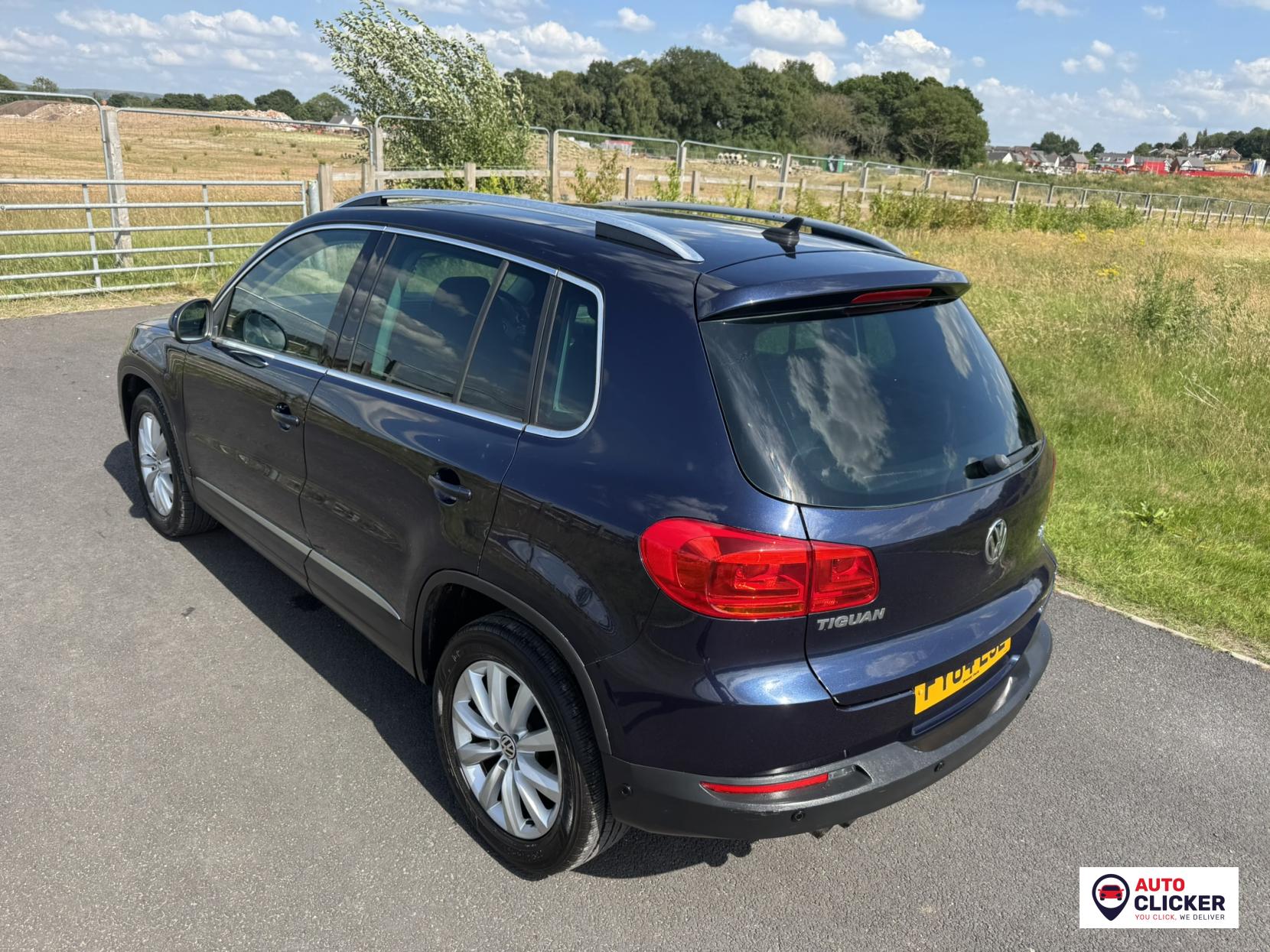 Volkswagen Tiguan 2.0 TDI BlueMotion Tech Match SUV 5dr Diesel Manual 2WD Euro 5 (s/s) (140 ps)
