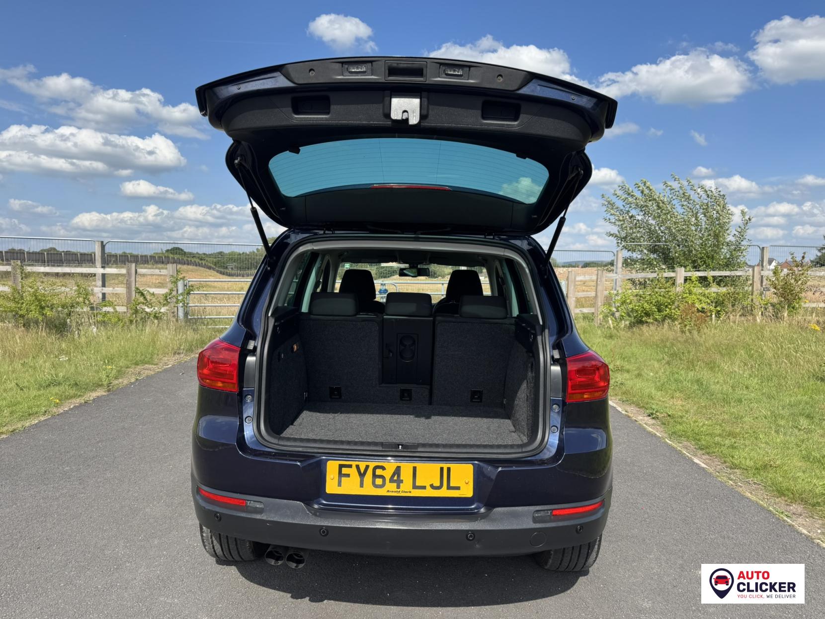 Volkswagen Tiguan 2.0 TDI BlueMotion Tech Match SUV 5dr Diesel Manual 2WD Euro 5 (s/s) (140 ps)