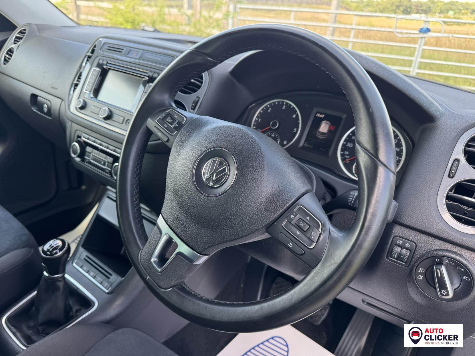 Volkswagen Tiguan 2.0 TDI BlueMotion Tech Match SUV 5dr Diesel Manual 2WD Euro 5 (s/s) (140 ps)