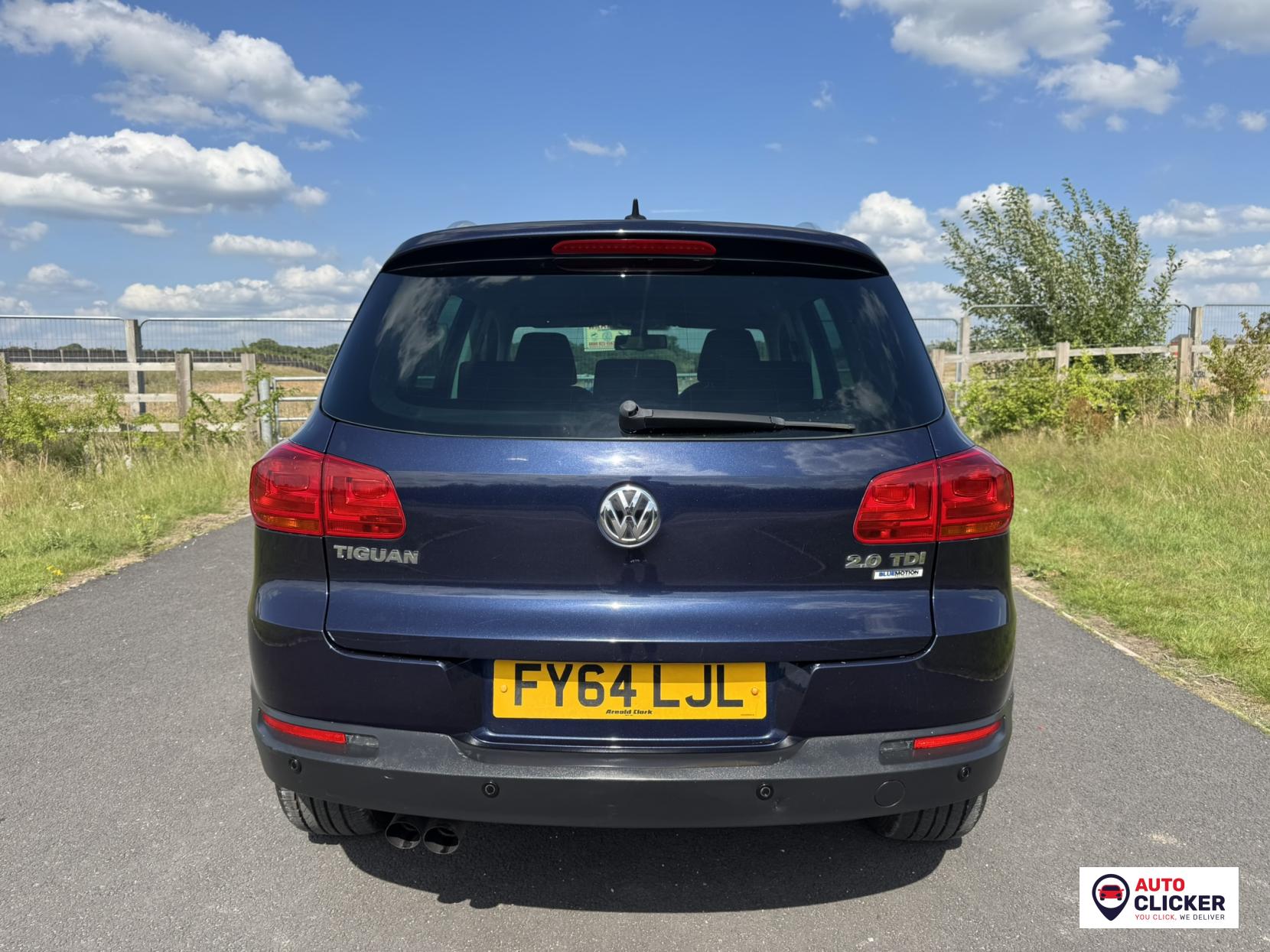 Volkswagen Tiguan 2.0 TDI BlueMotion Tech Match SUV 5dr Diesel Manual 2WD Euro 5 (s/s) (140 ps)