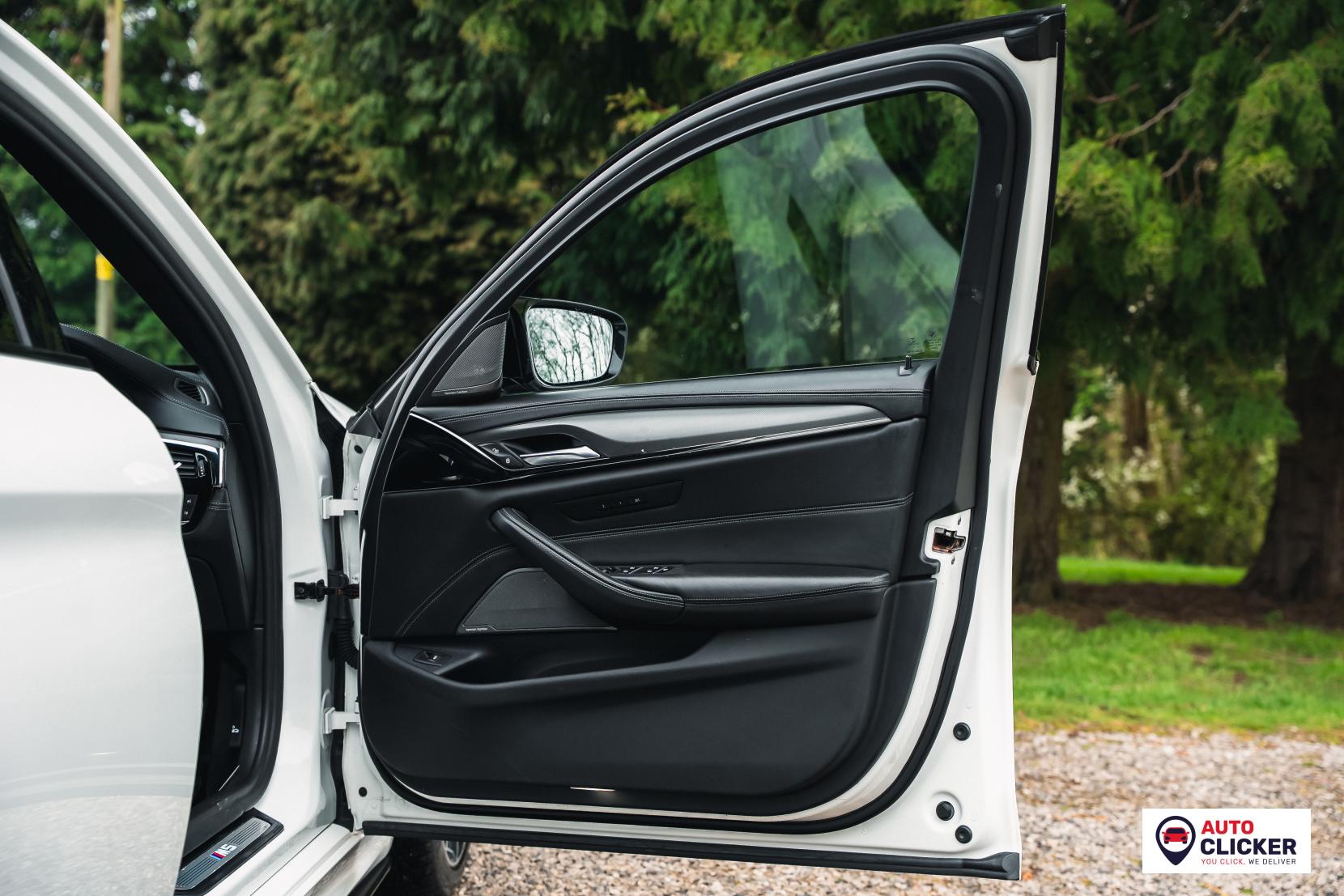 BMW M5 4.4i V8 Competition Saloon 4dr Petrol Steptronic xDrive Euro 6 (s/s) (625 ps)