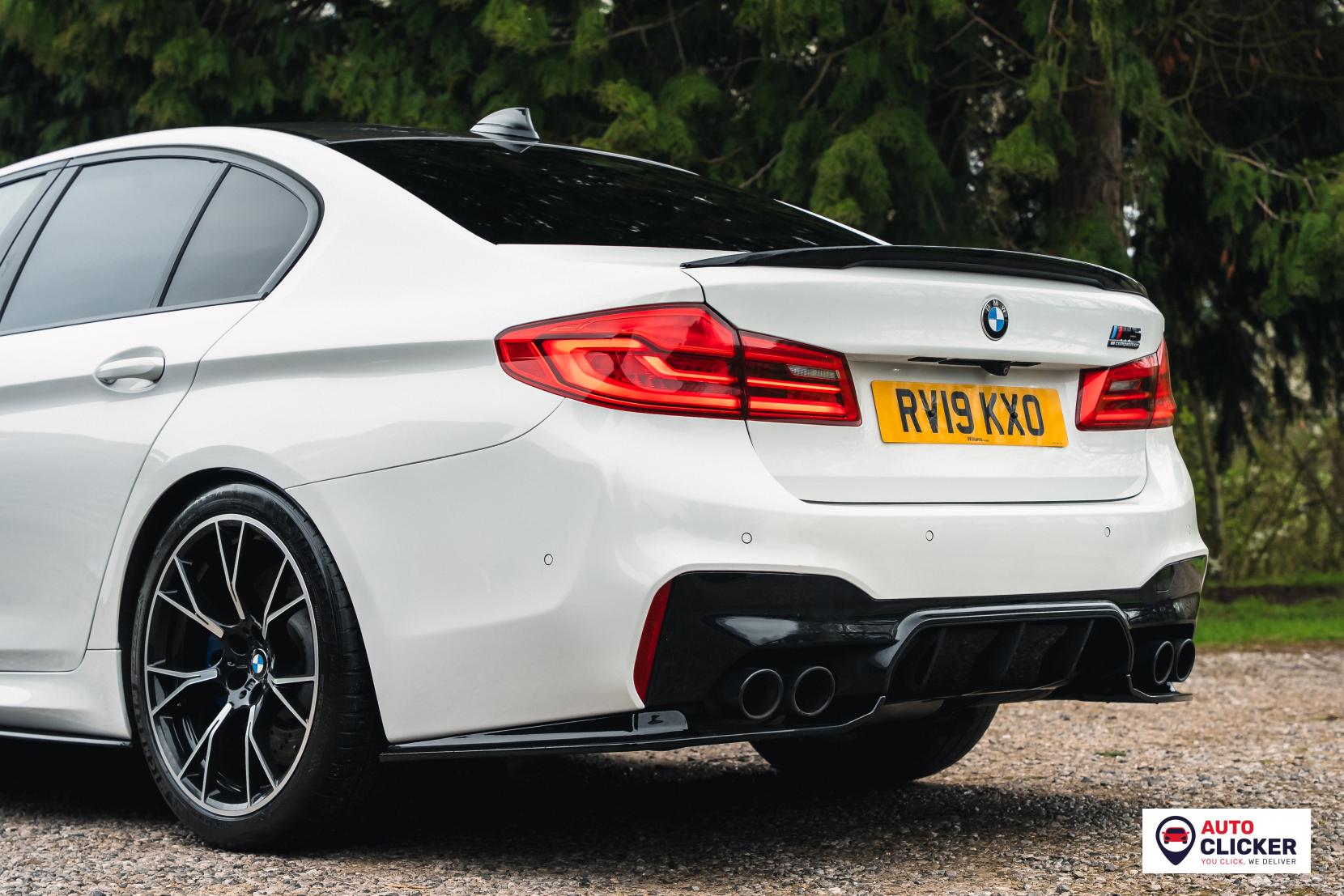 BMW M5 4.4i V8 Competition Saloon 4dr Petrol Steptronic xDrive Euro 6 (s/s) (625 ps)