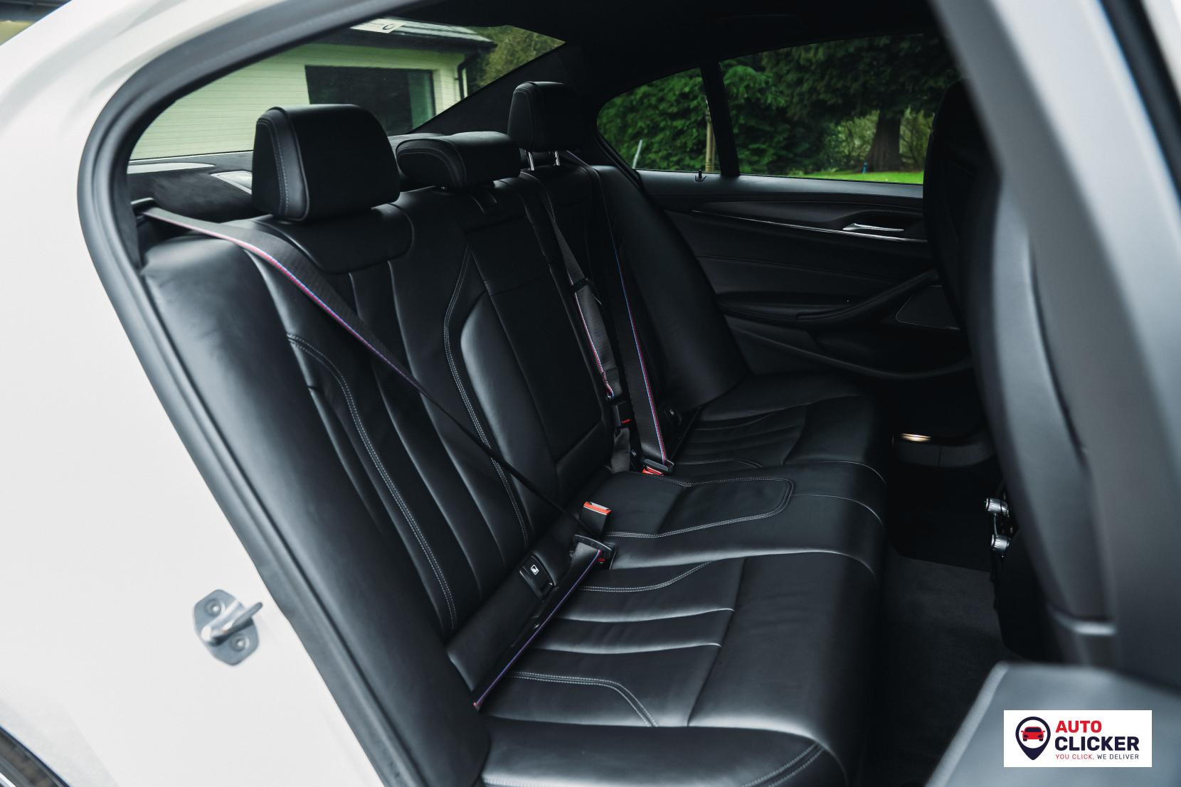 BMW M5 4.4i V8 Competition Saloon 4dr Petrol Steptronic xDrive Euro 6 (s/s) (625 ps)