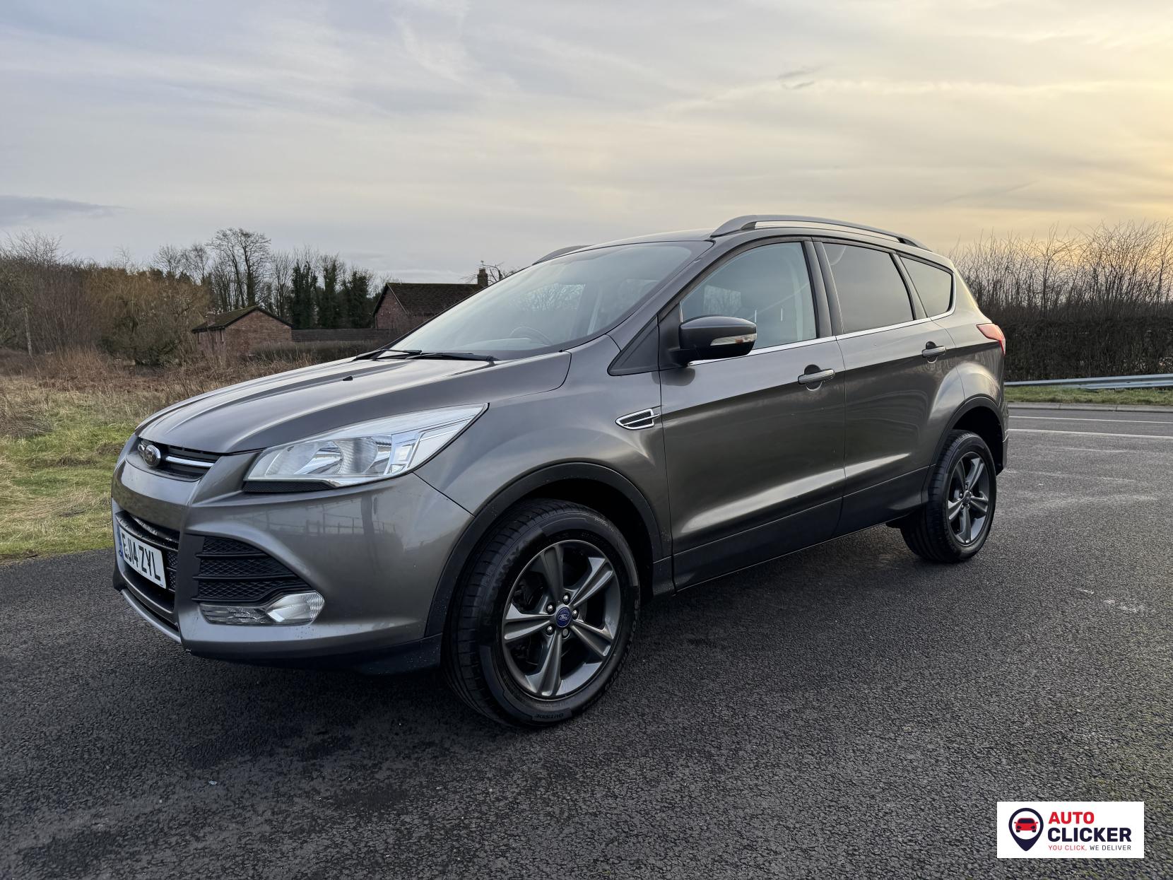 Ford Kuga 2.0 TDCi Zetec SUV 5dr Diesel Powershift AWD Euro 5 (140 ps)