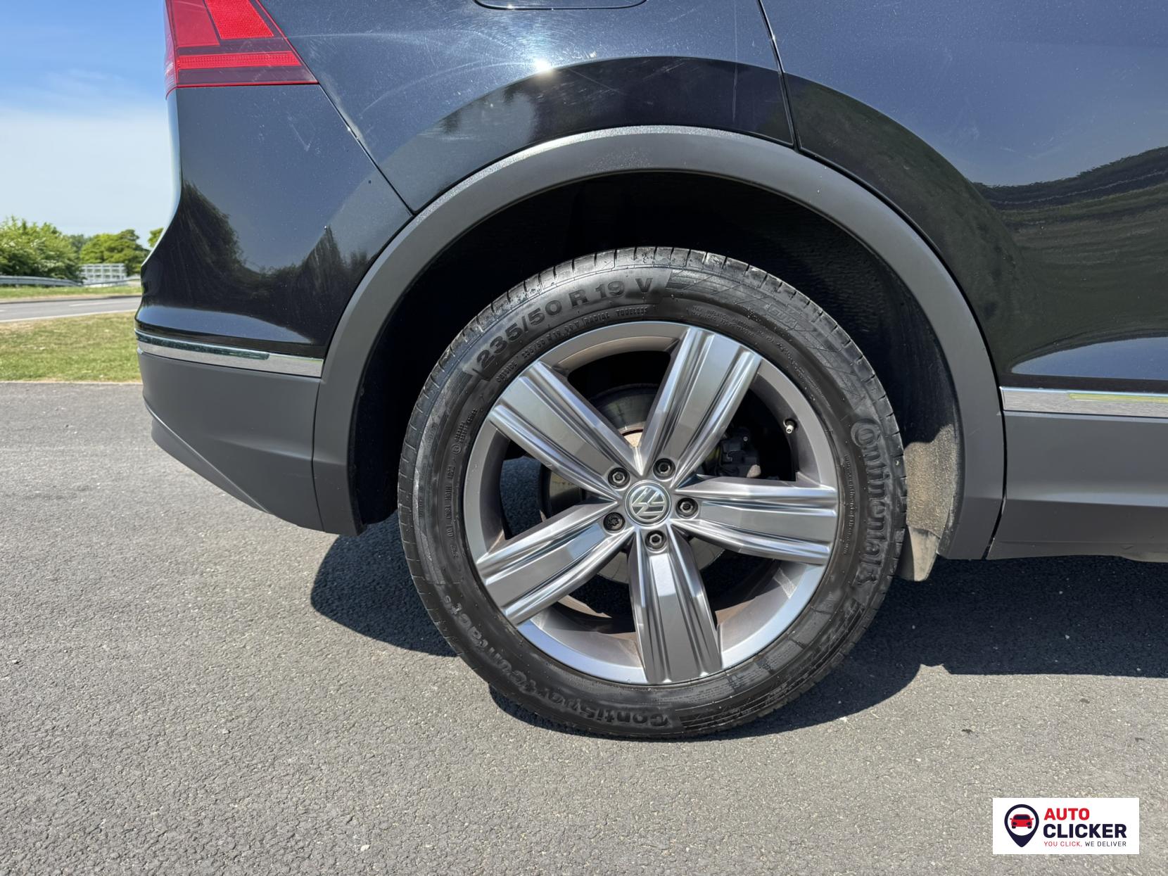 Volkswagen Tiguan 2.0 TDI SEL SUV 5dr Diesel DSG 4Motion Euro 6 (s/s) (150 ps)