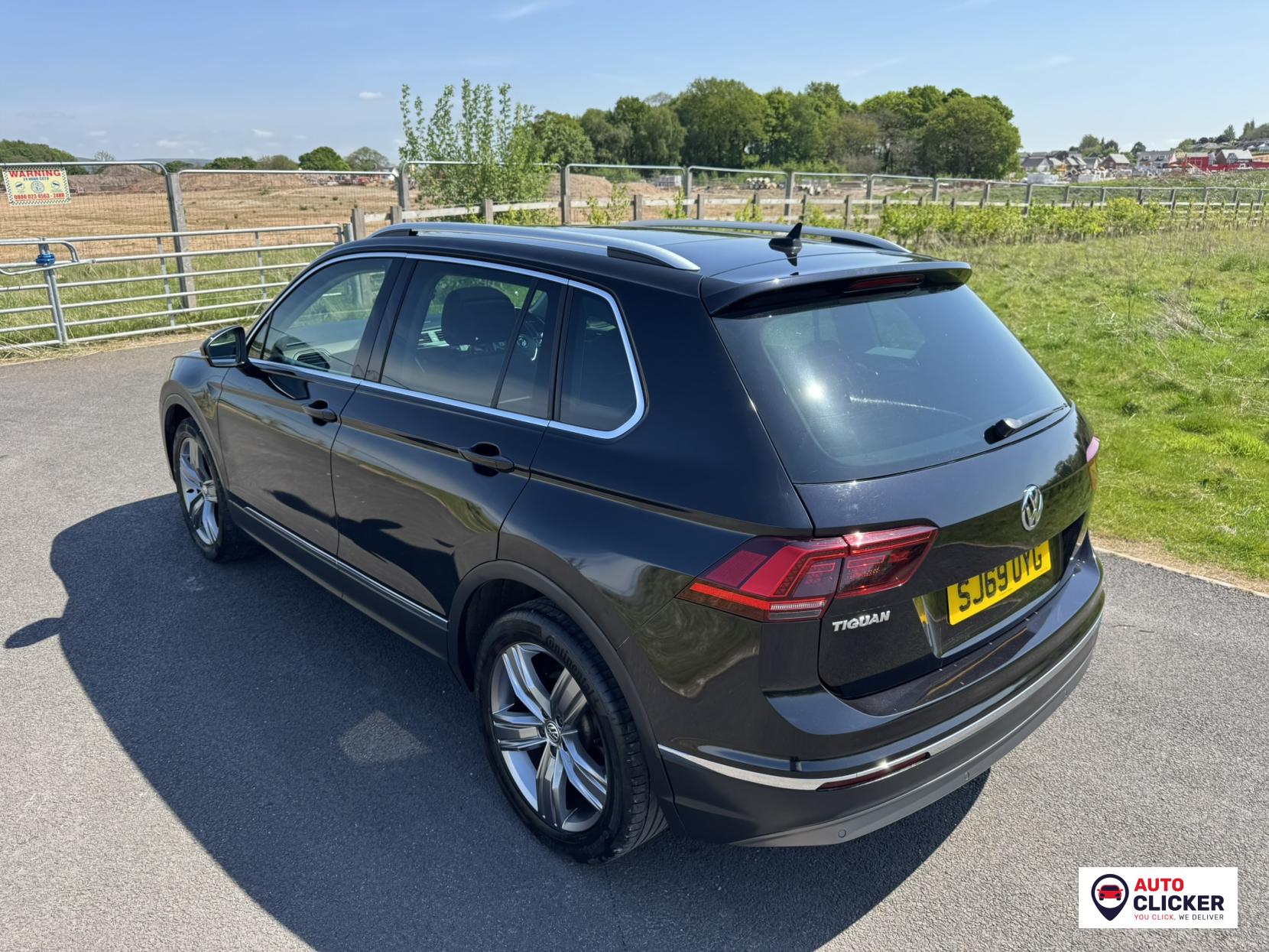 Volkswagen Tiguan 2.0 TDI SEL SUV 5dr Diesel DSG 4Motion Euro 6 (s/s) (150 ps)