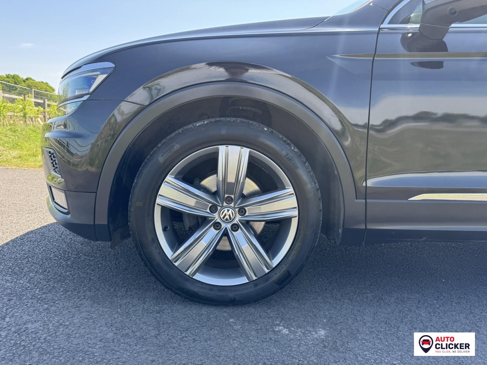 Volkswagen Tiguan 2.0 TDI SEL SUV 5dr Diesel DSG 4Motion Euro 6 (s/s) (150 ps)