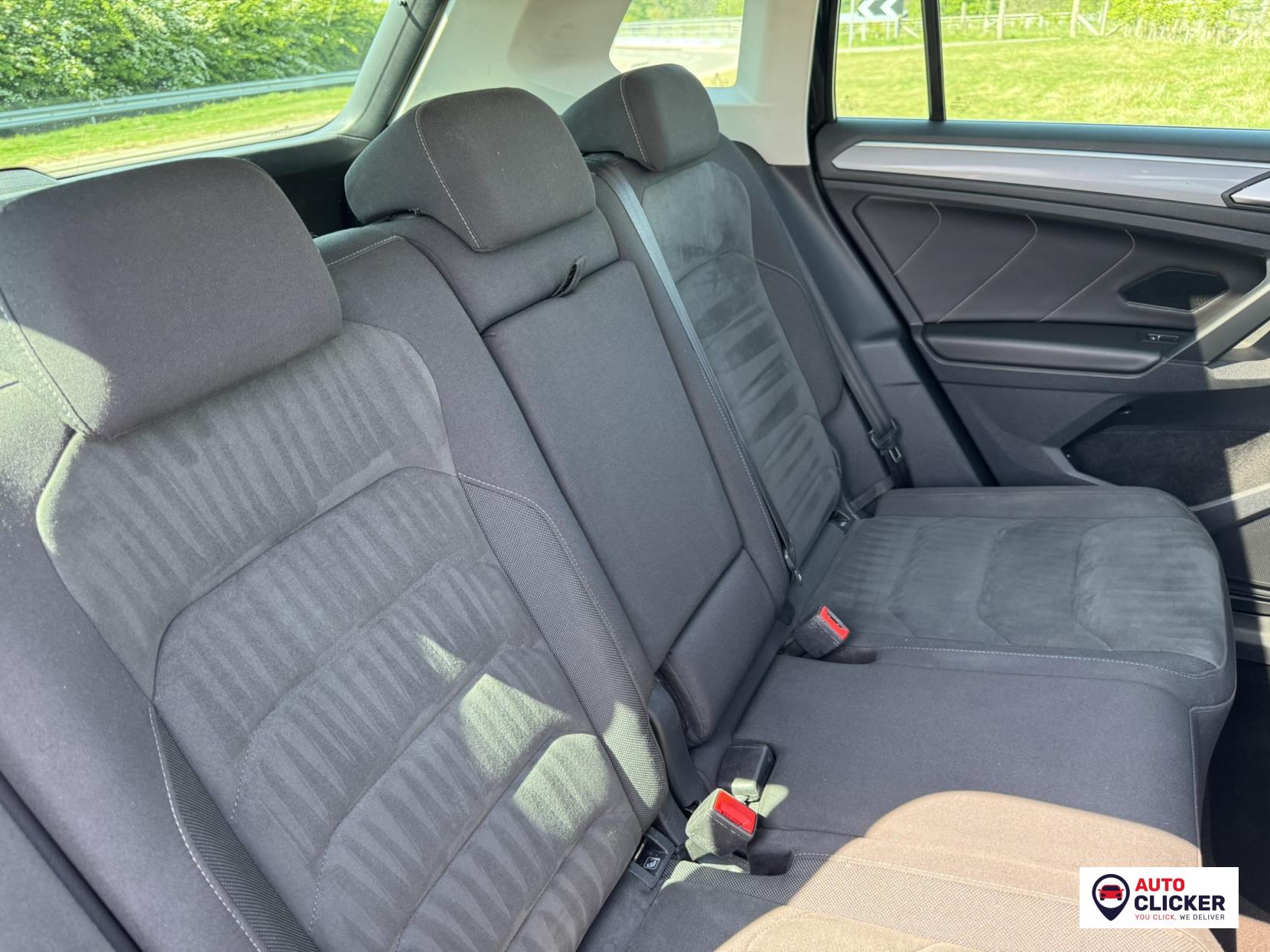 Volkswagen Tiguan 2.0 TDI SEL SUV 5dr Diesel DSG 4Motion Euro 6 (s/s) (150 ps)