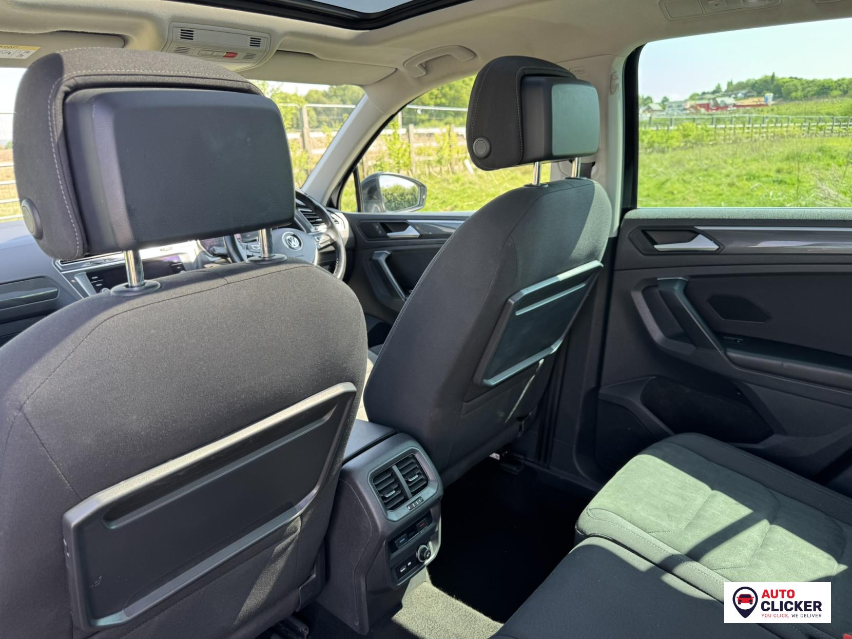 Volkswagen Tiguan 2.0 TDI SEL SUV 5dr Diesel DSG 4Motion Euro 6 (s/s) (150 ps)