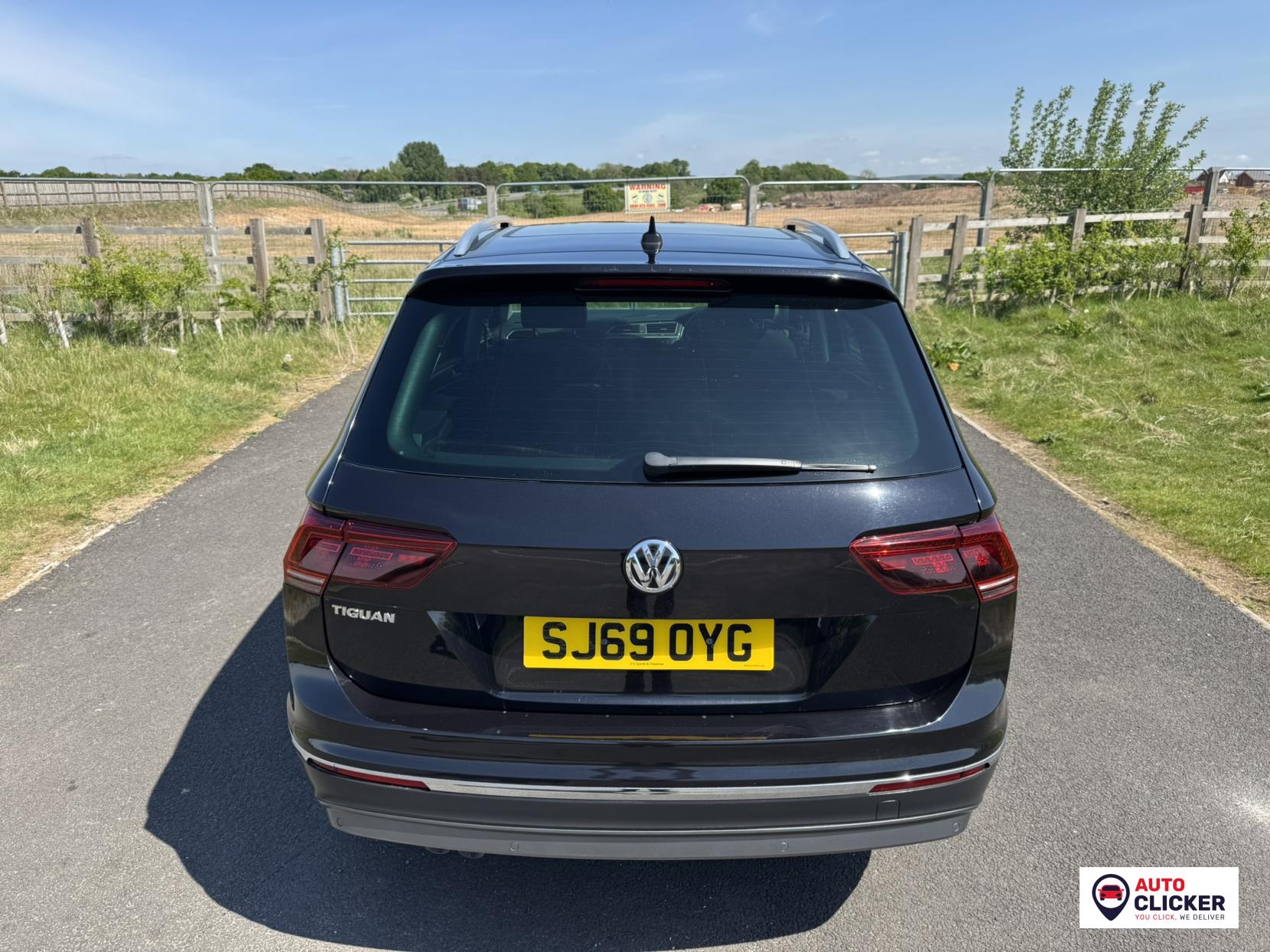 Volkswagen Tiguan 2.0 TDI SEL SUV 5dr Diesel DSG 4Motion Euro 6 (s/s) (150 ps)