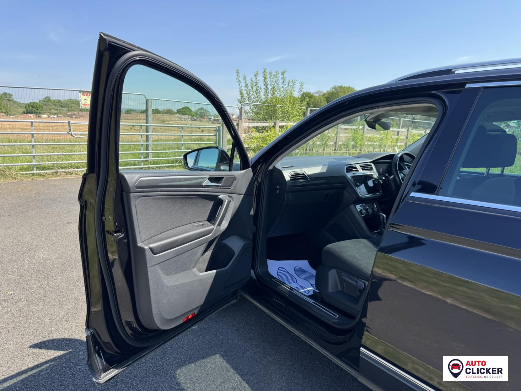 Volkswagen Tiguan 2.0 TDI SEL SUV 5dr Diesel DSG 4Motion Euro 6 (s/s) (150 ps)