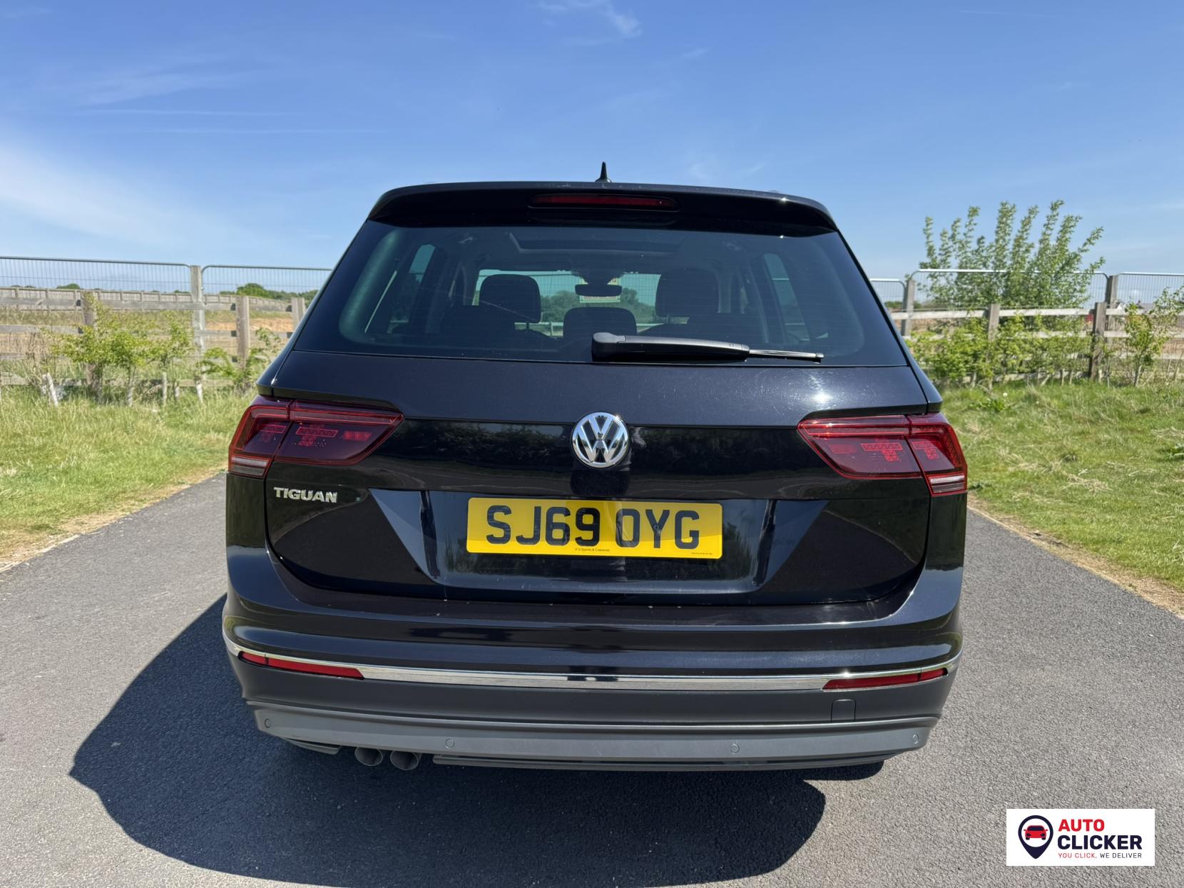 Volkswagen Tiguan 2.0 TDI SEL SUV 5dr Diesel DSG 4Motion Euro 6 (s/s) (150 ps)