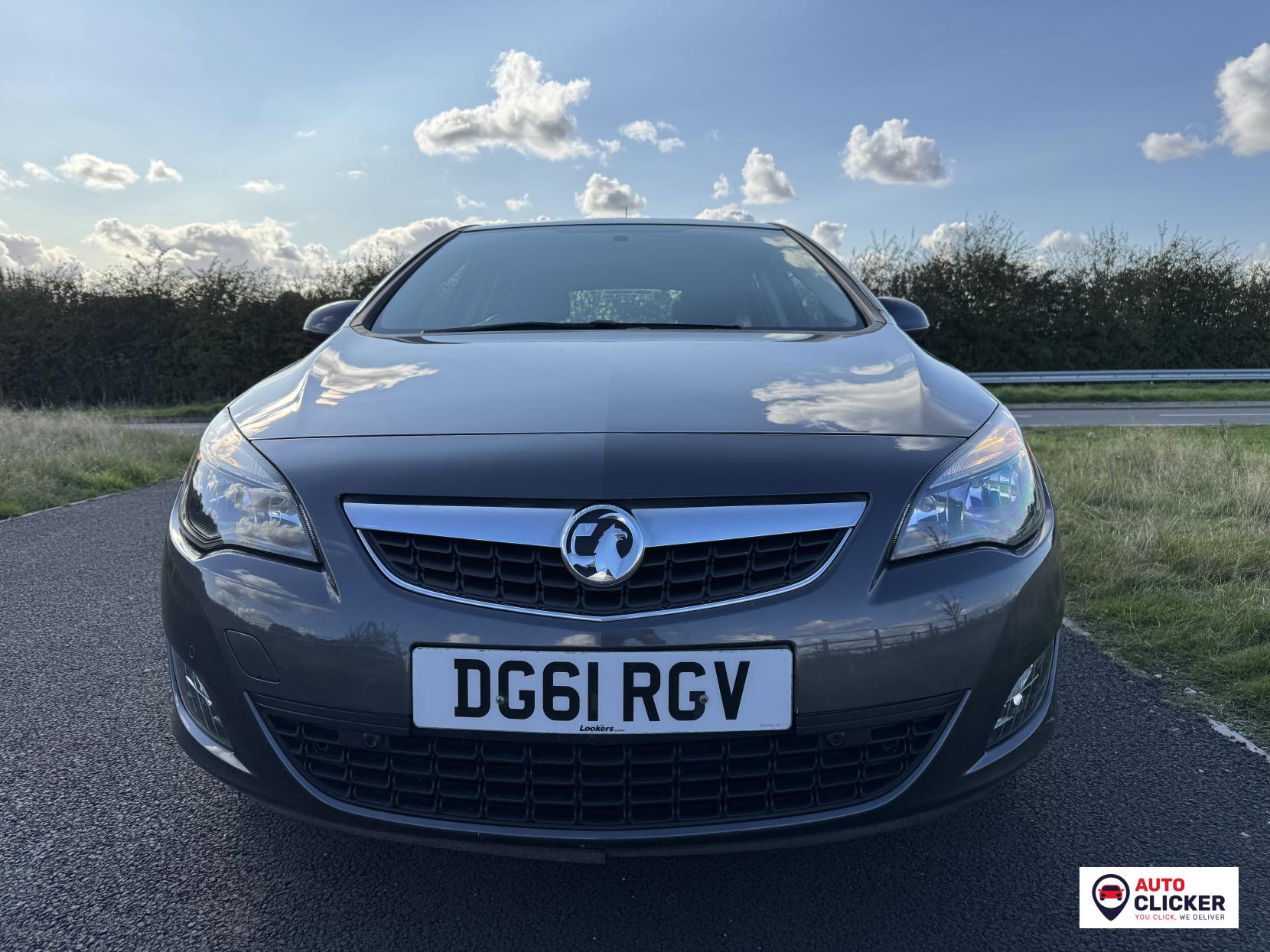 Vauxhall Astra 1.4 16v SRi Hatchback 5dr Petrol Manual Euro 5 (100 ps)