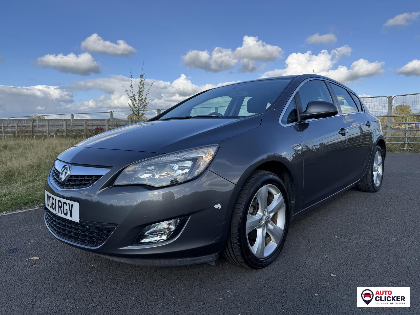 Vauxhall Astra 1.4 16v SRi Hatchback 5dr Petrol Manual Euro 5 (100 ps)