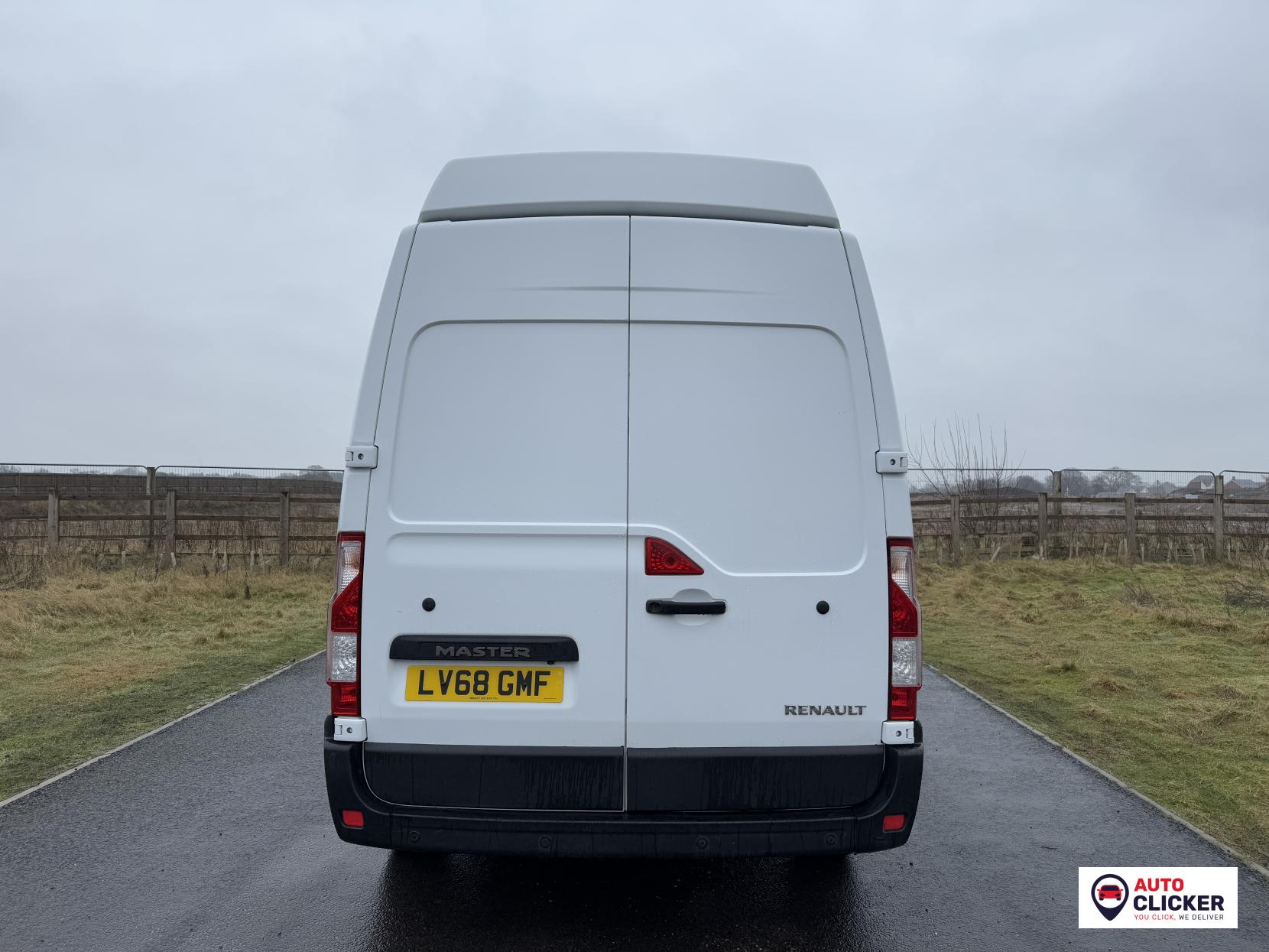 Renault Master 2.3 dCi 35 Business Panel Van 5dr Diesel Manual FWD LWB High Roof Euro 6 (130 ps)