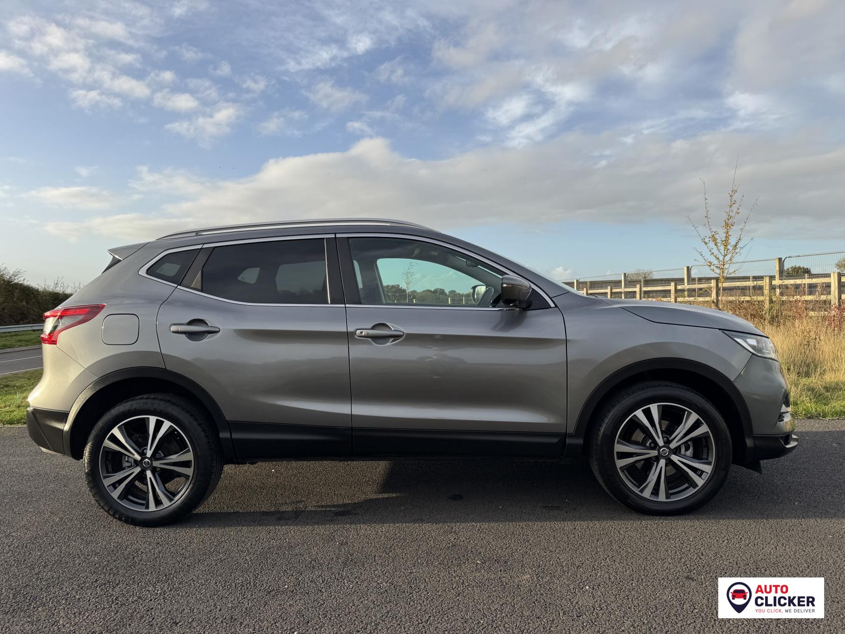 Nissan Qashqai 1.2 DIG-T N-Connecta SUV 5dr Petrol Manual Euro 6 (s/s) (115 ps)