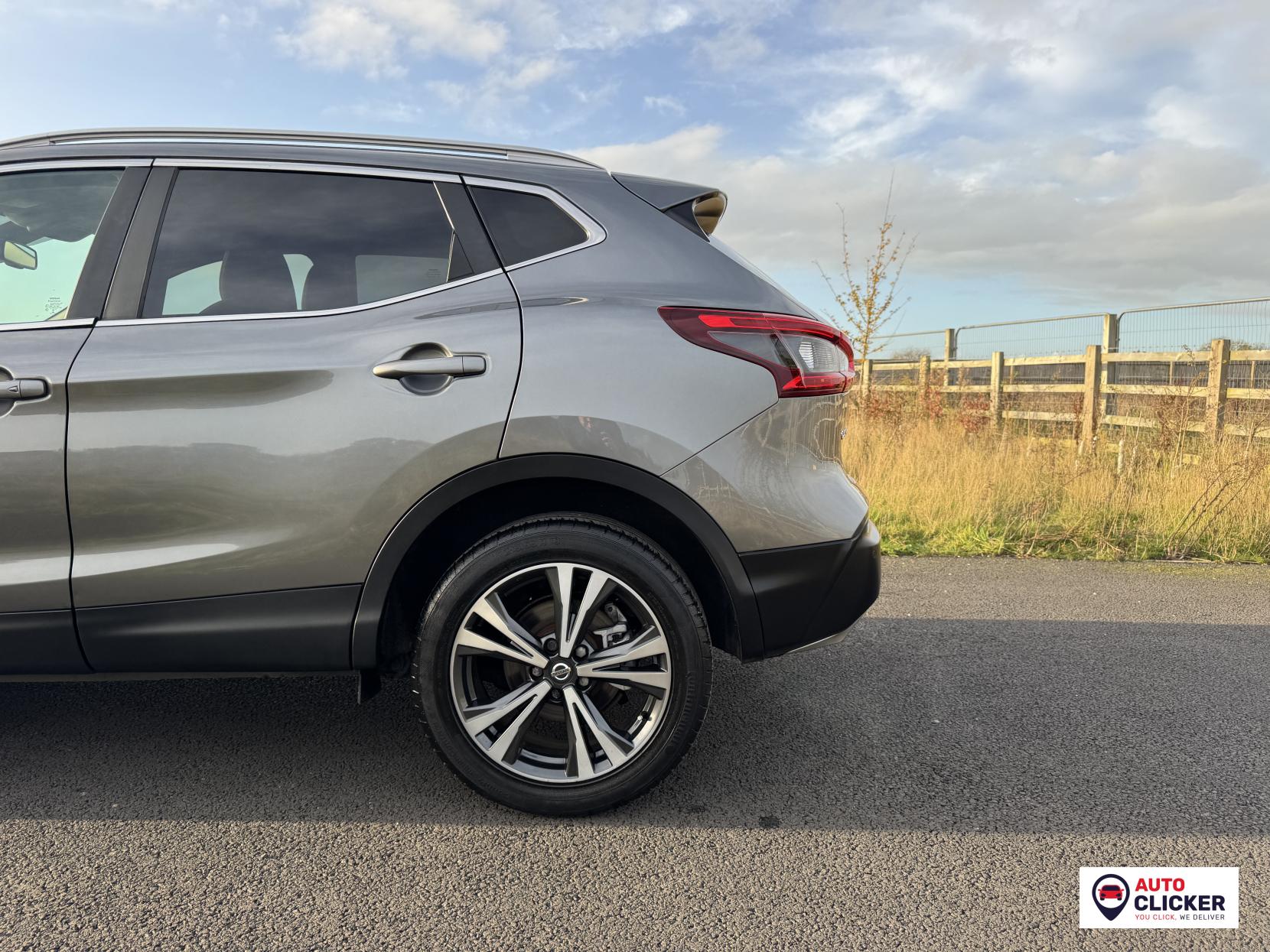 Nissan Qashqai 1.2 DIG-T N-Connecta SUV 5dr Petrol Manual Euro 6 (s/s) (115 ps)