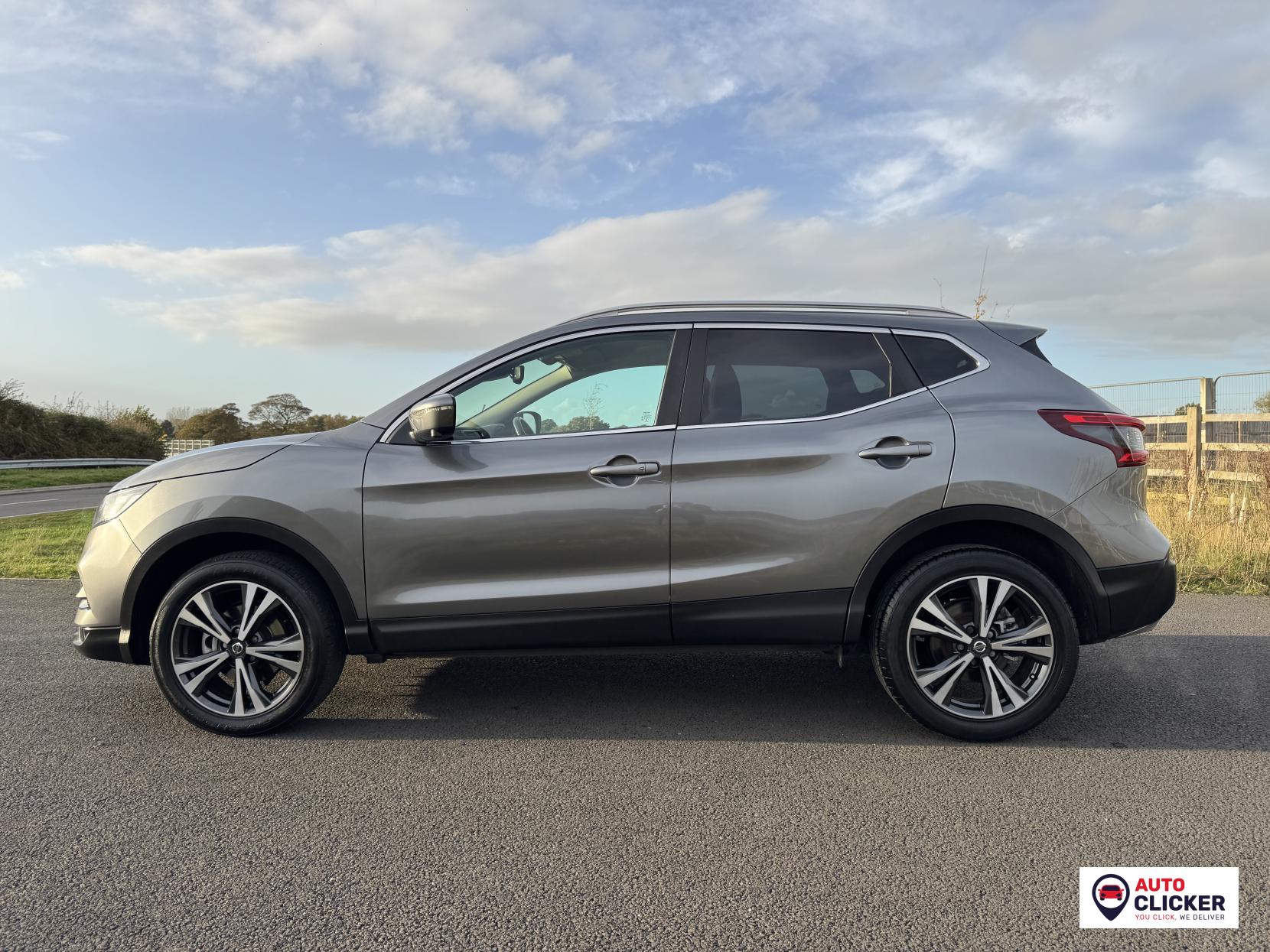 Nissan Qashqai 1.2 DIG-T N-Connecta SUV 5dr Petrol Manual Euro 6 (s/s) (115 ps)