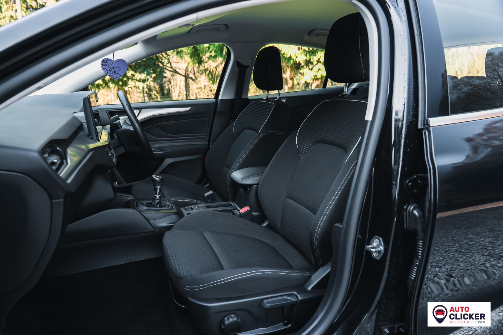 Ford Focus 1.0T EcoBoost Titanium Hatchback 5dr Petrol Manual Euro 6 (s/s) (125 ps)