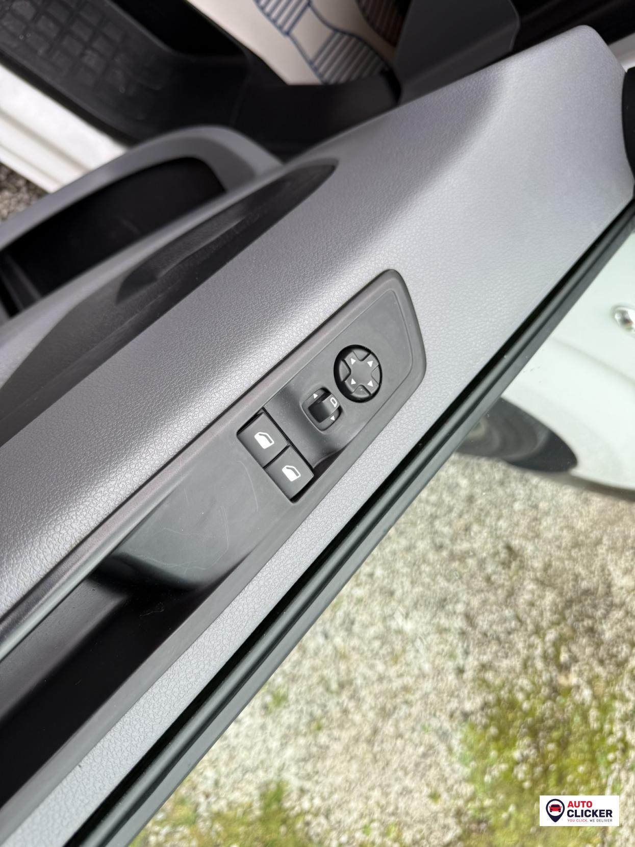 Vauxhall Vivaro 1.5 Turbo D 2900 Dynamic Panel Van 6dr Diesel Manual L2 H1 Euro 6 (s/s) (100 ps)