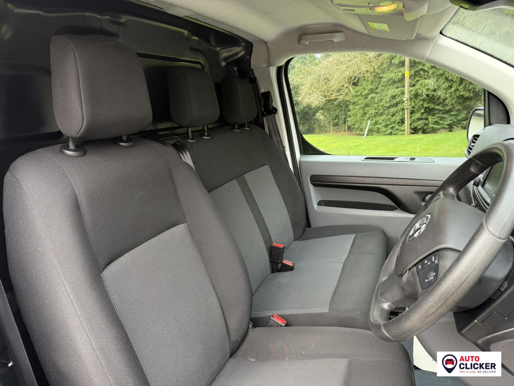 Vauxhall Vivaro 1.5 Turbo D 2900 Dynamic Panel Van 6dr Diesel Manual L2 H1 Euro 6 (s/s) (100 ps)