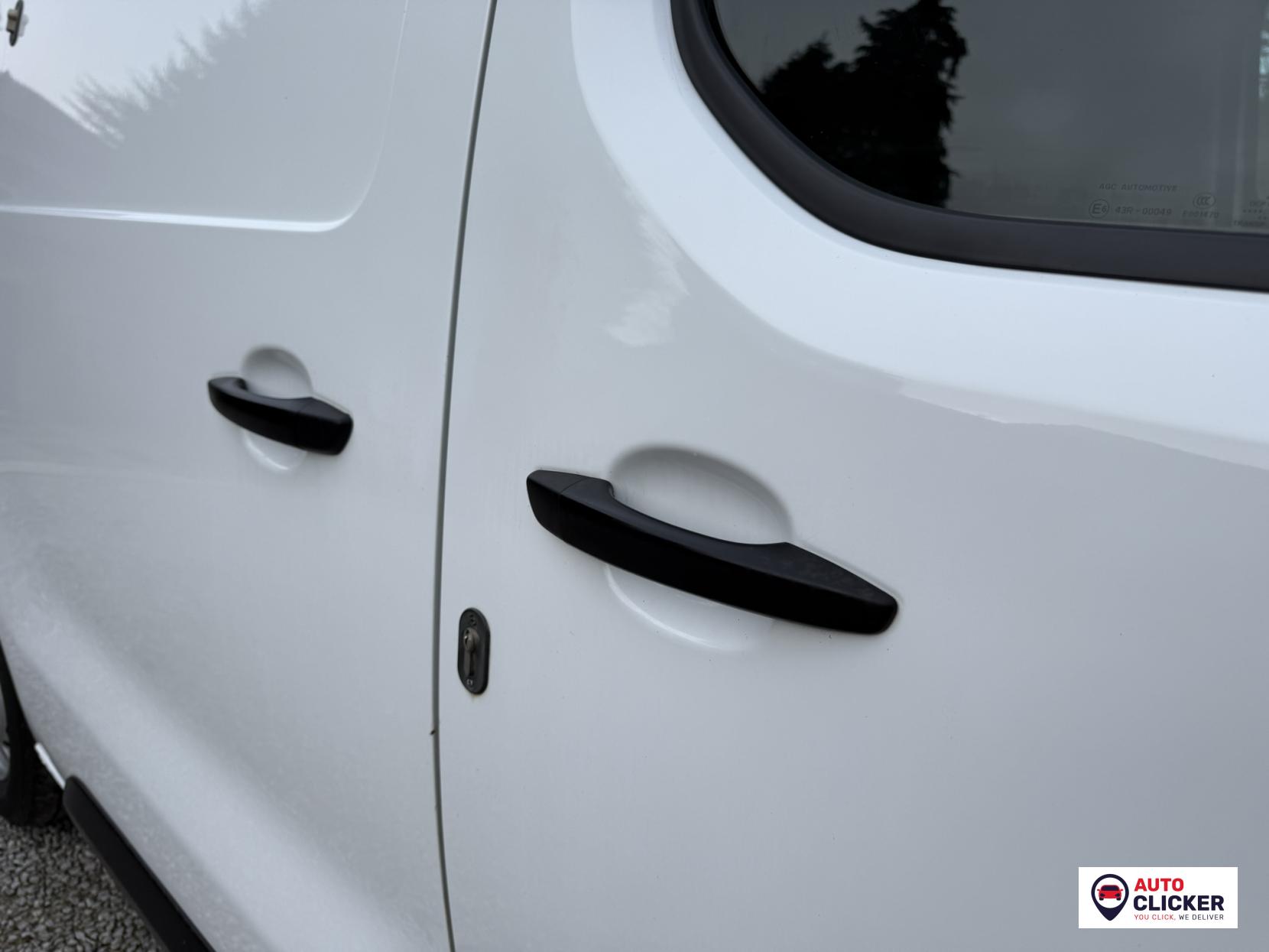 Vauxhall Vivaro 1.5 Turbo D 2900 Dynamic Panel Van 6dr Diesel Manual L2 H1 Euro 6 (s/s) (100 ps)