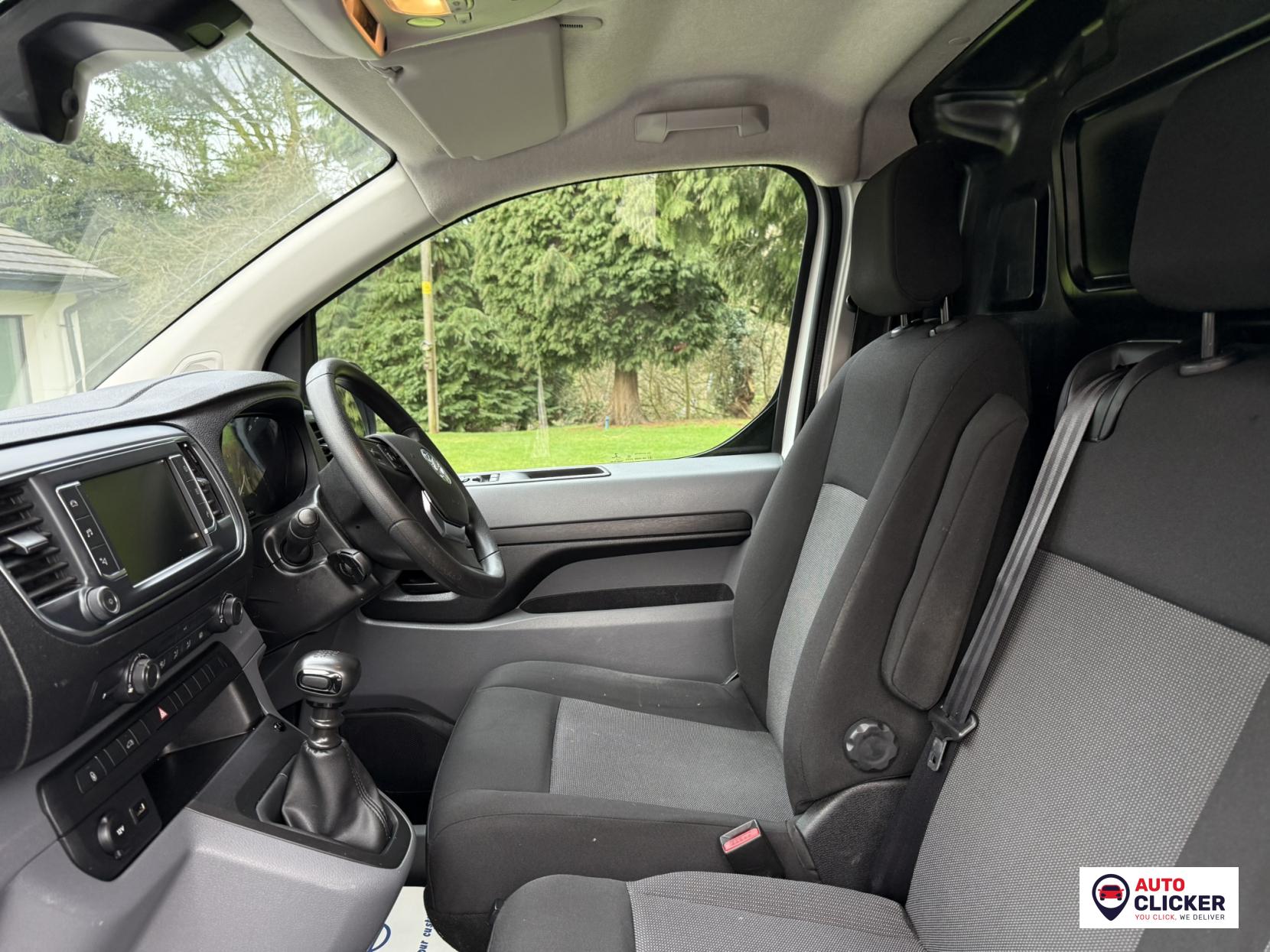 Vauxhall Vivaro 1.5 Turbo D 2900 Dynamic Panel Van 6dr Diesel Manual L2 H1 Euro 6 (s/s) (100 ps)