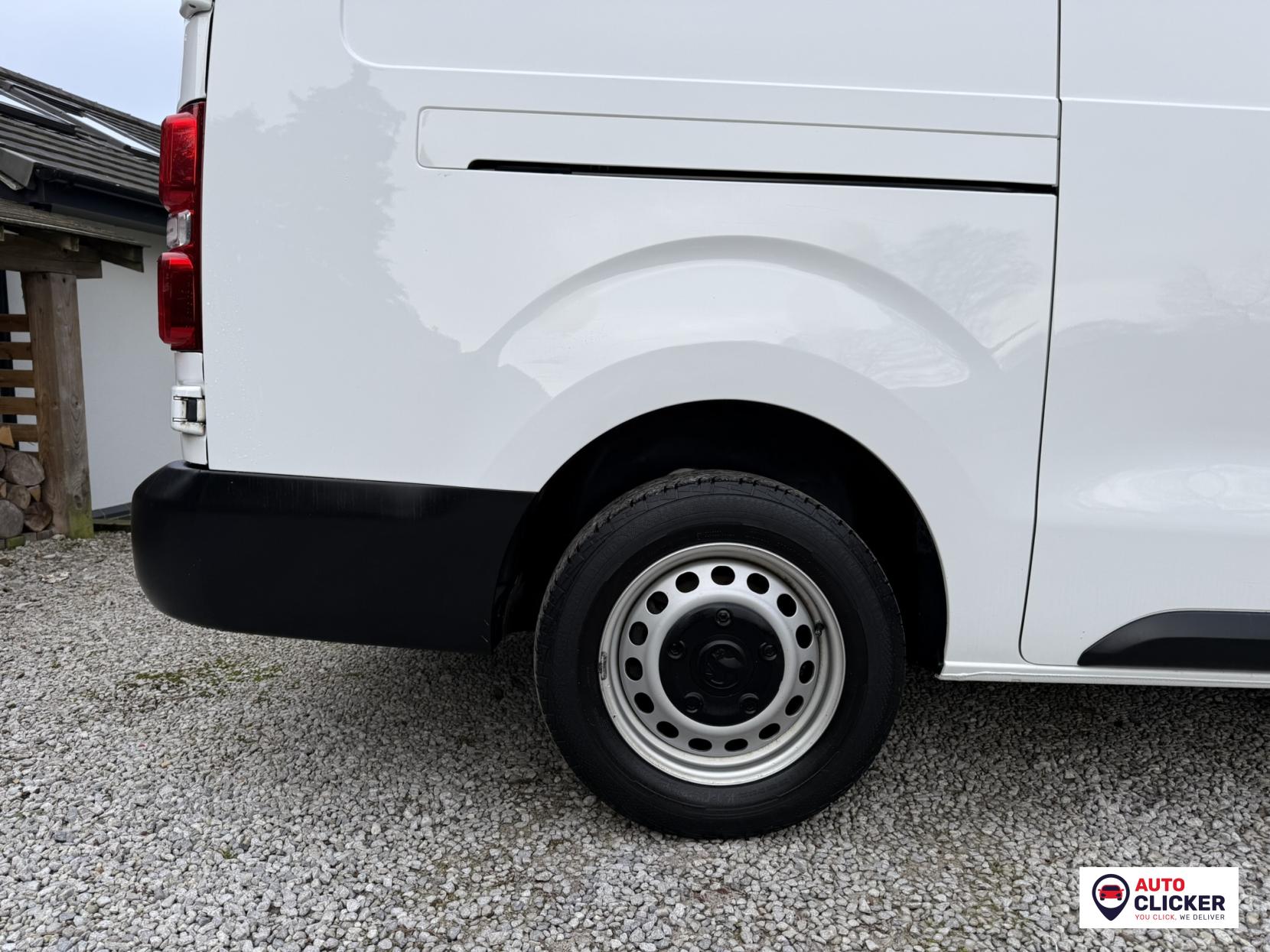 Vauxhall Vivaro 1.5 Turbo D 2900 Dynamic Panel Van 6dr Diesel Manual L2 H1 Euro 6 (s/s) (100 ps)