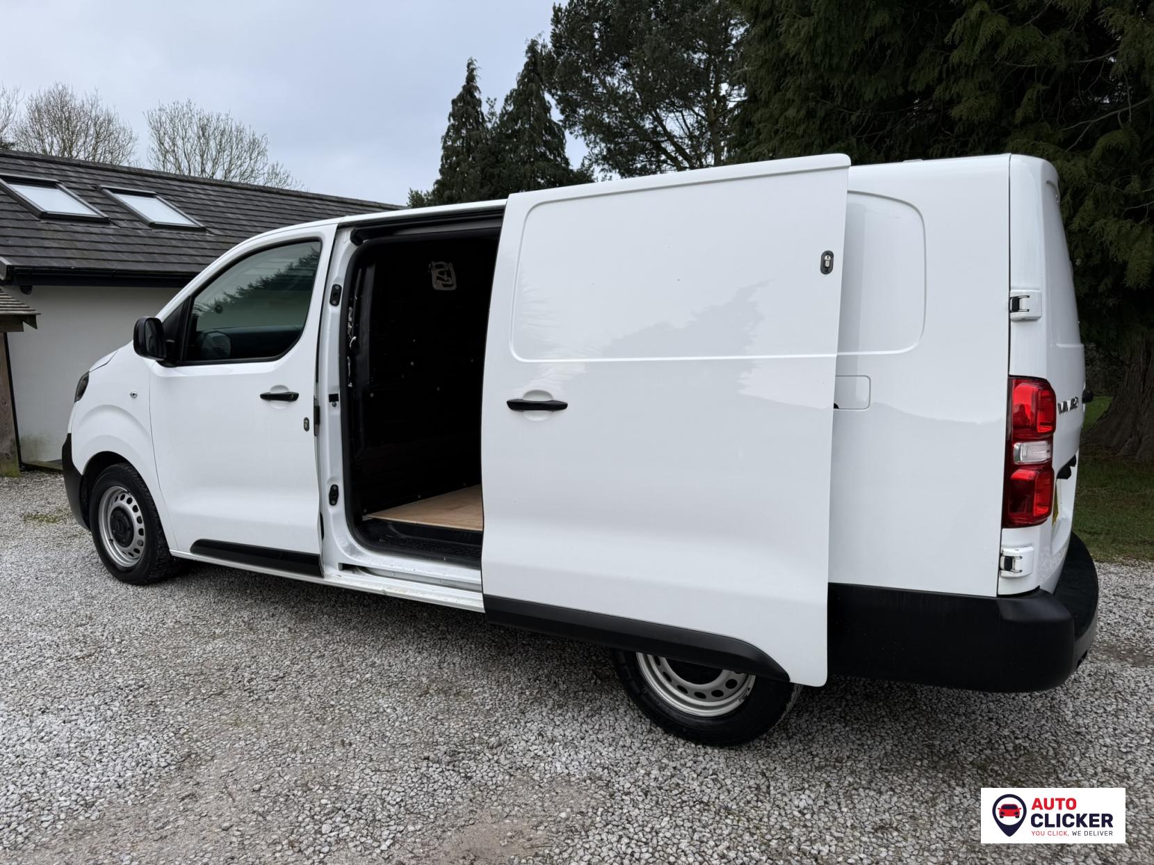 Vauxhall Vivaro 1.5 Turbo D 2900 Dynamic Panel Van 6dr Diesel Manual L2 H1 Euro 6 (s/s) (100 ps)
