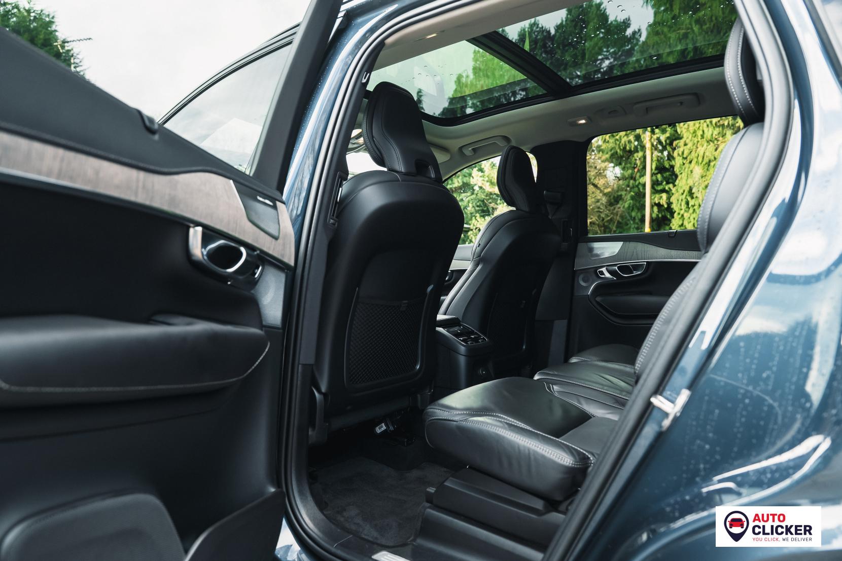 Volvo XC90 2.0h T8 Recharge 18.8kWh Ultimate Dark SUV 5dr Petrol Plug-in Hybrid Auto 4WD Euro 6 (s/s) (455 ps)