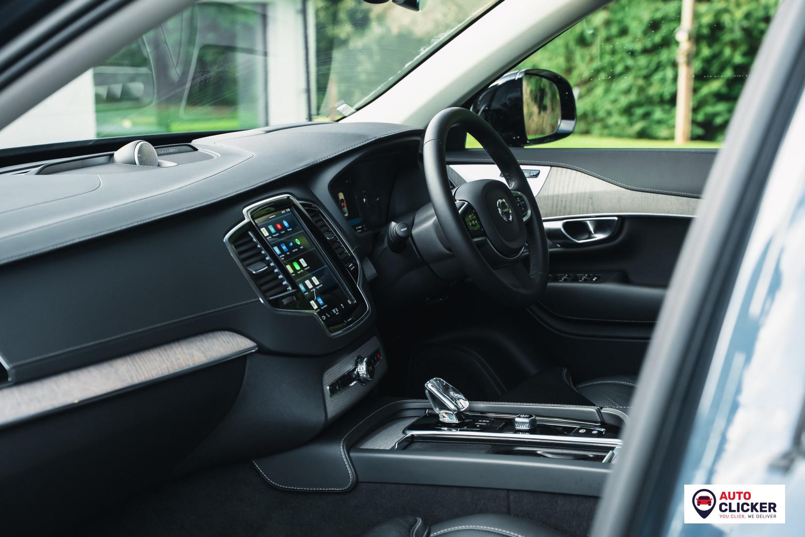 Volvo XC90 2.0h T8 Recharge 18.8kWh Ultimate Dark SUV 5dr Petrol Plug-in Hybrid Auto 4WD Euro 6 (s/s) (455 ps)