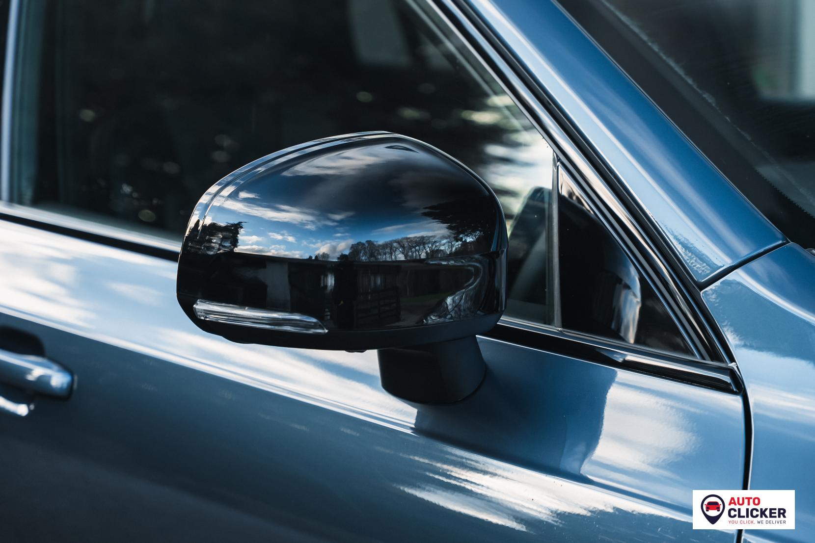 Volvo XC90 2.0h T8 Recharge 18.8kWh Ultimate Dark SUV 5dr Petrol Plug-in Hybrid Auto 4WD Euro 6 (s/s) (455 ps)